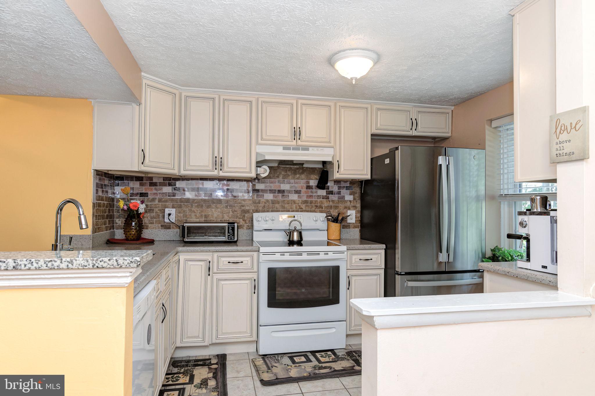 NEWINGTON FOREST - Residential