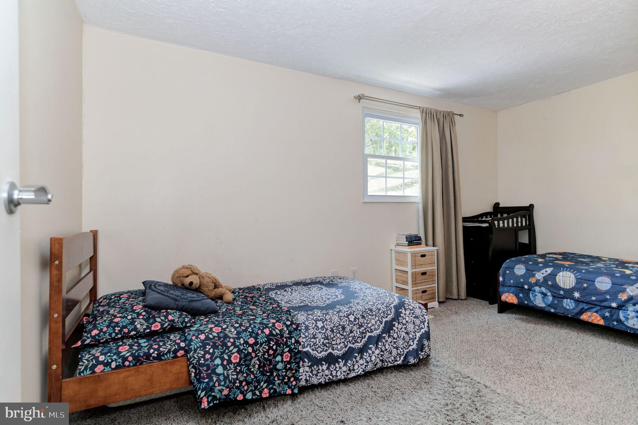 NEWINGTON FOREST - Residential