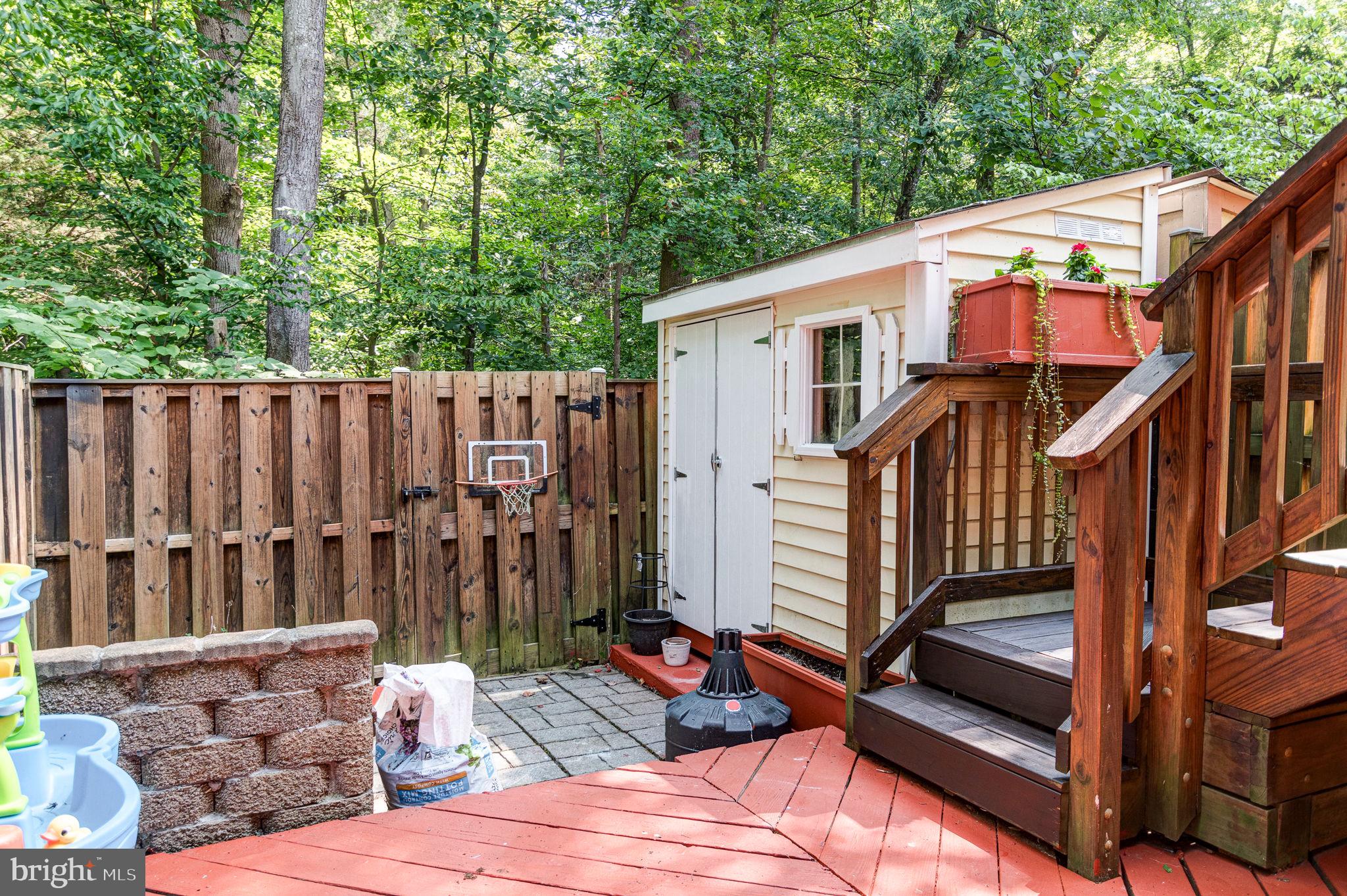 NEWINGTON FOREST - Residential