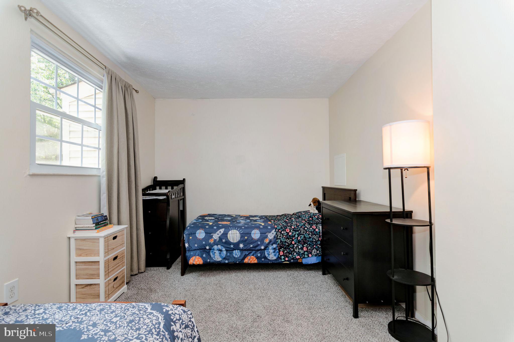 NEWINGTON FOREST - Residential