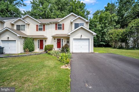 Townhouse For Sale - 63 Pinckney Drive<br/> COATESVILLE, PA 19320