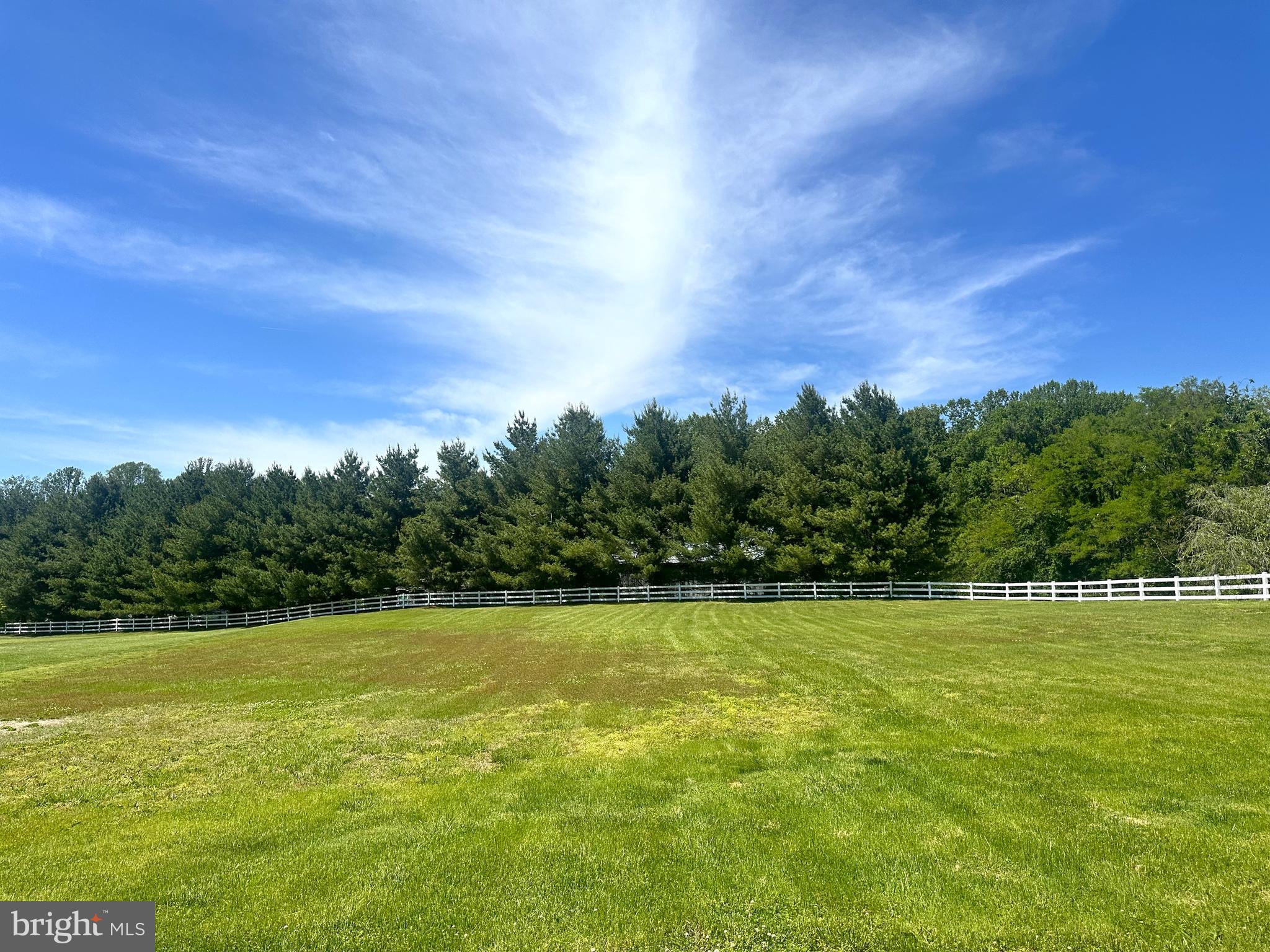 212 W BAY FRONT ROAD