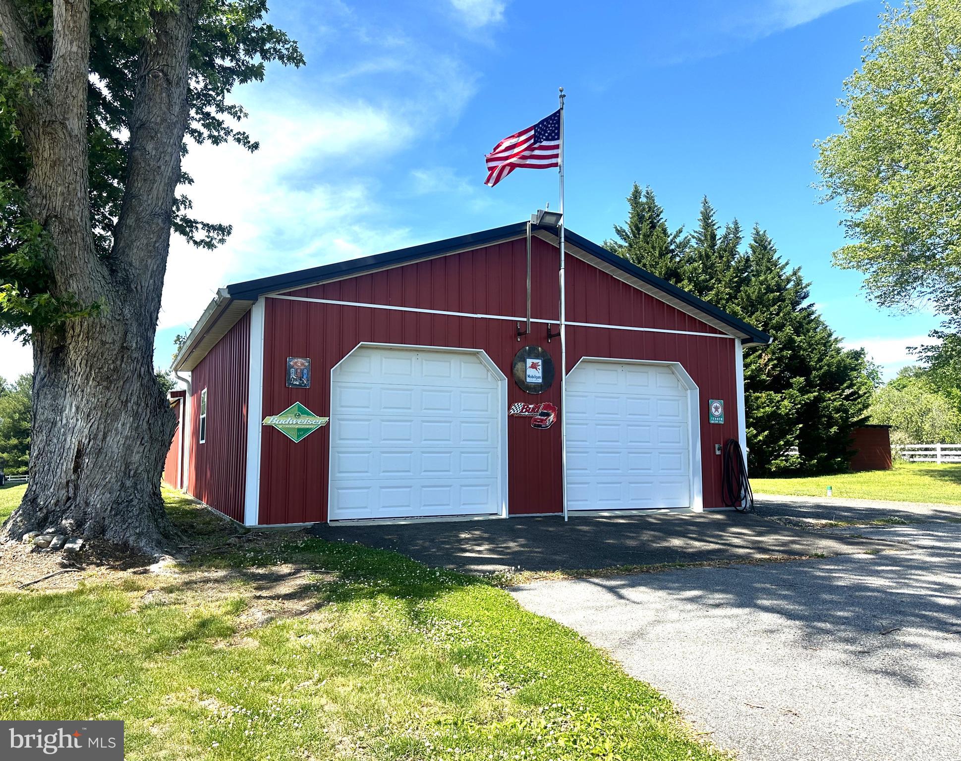 212 W BAY FRONT ROAD