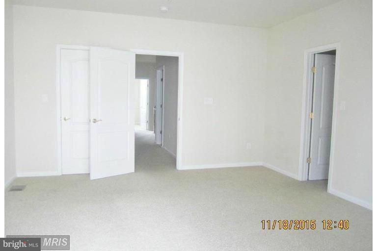 RESIDENCES AT BRAMBLETON - Residential Lease