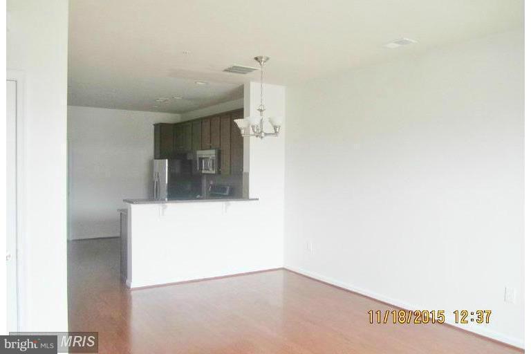 RESIDENCES AT BRAMBLETON - Residential Lease