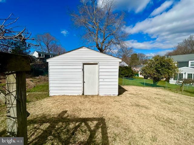 GLENFIELD MANOR - Residential Lease