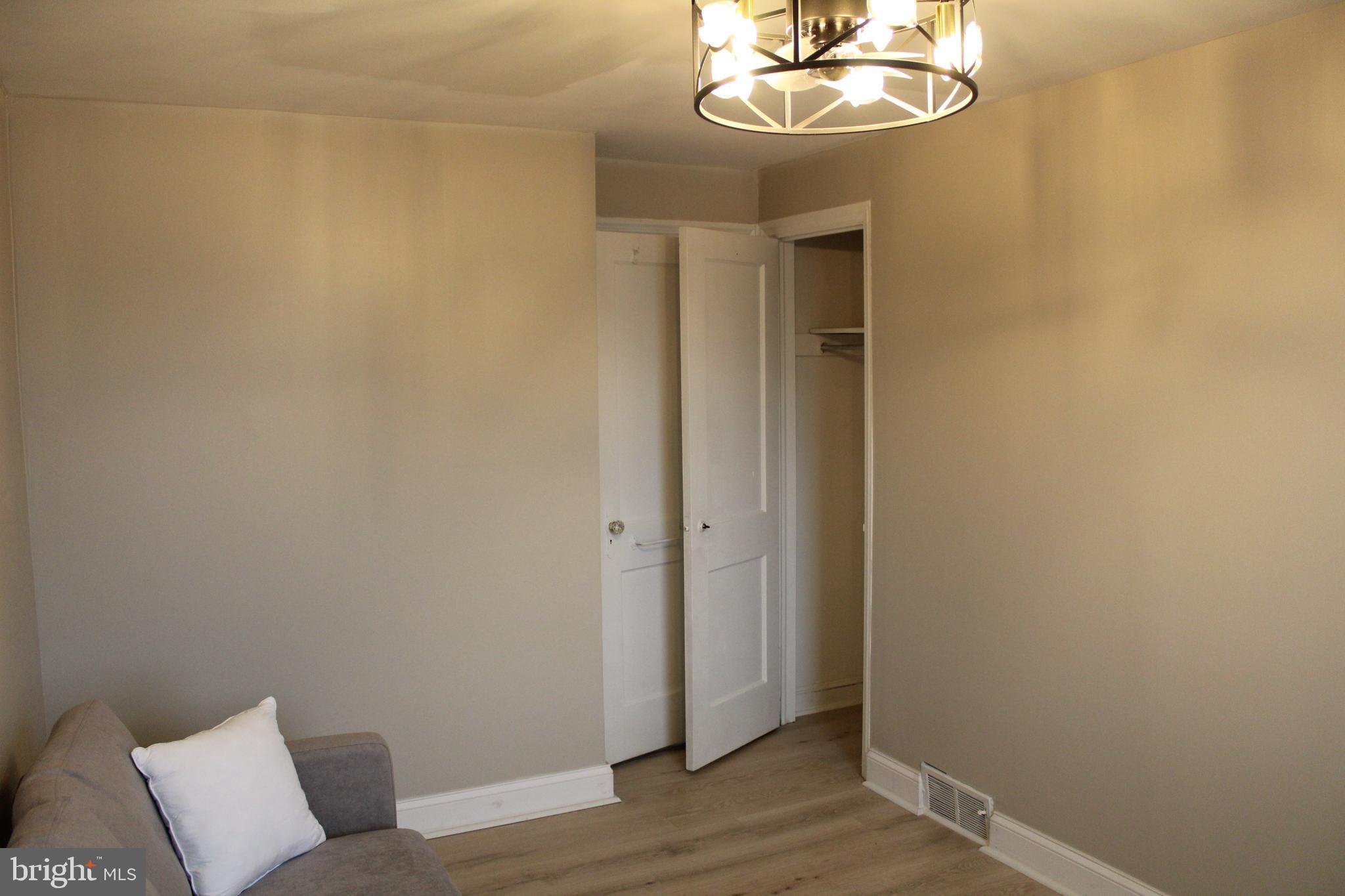 COLLINGDALE - Residential