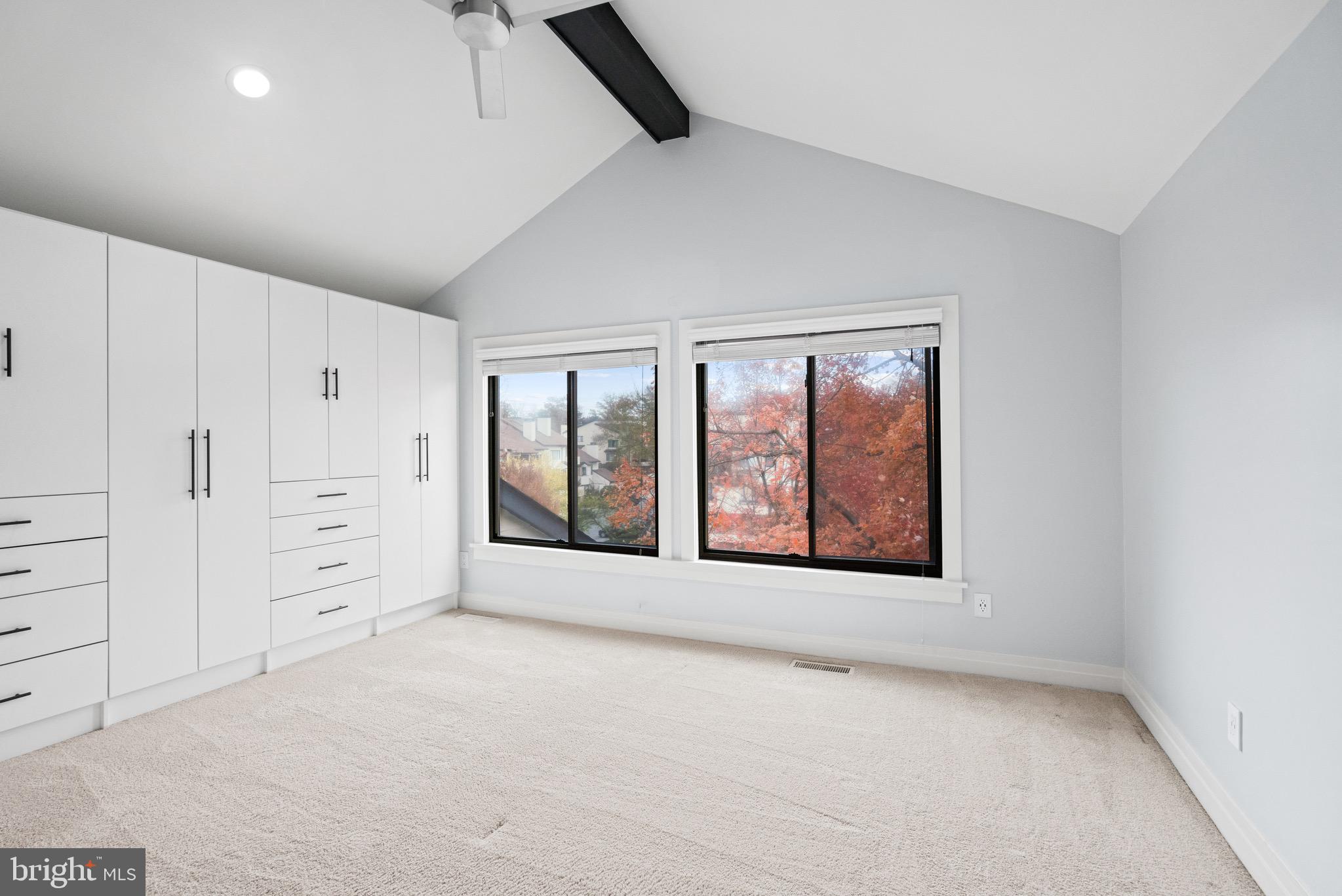 CHRISTOPHER COURT - Residential