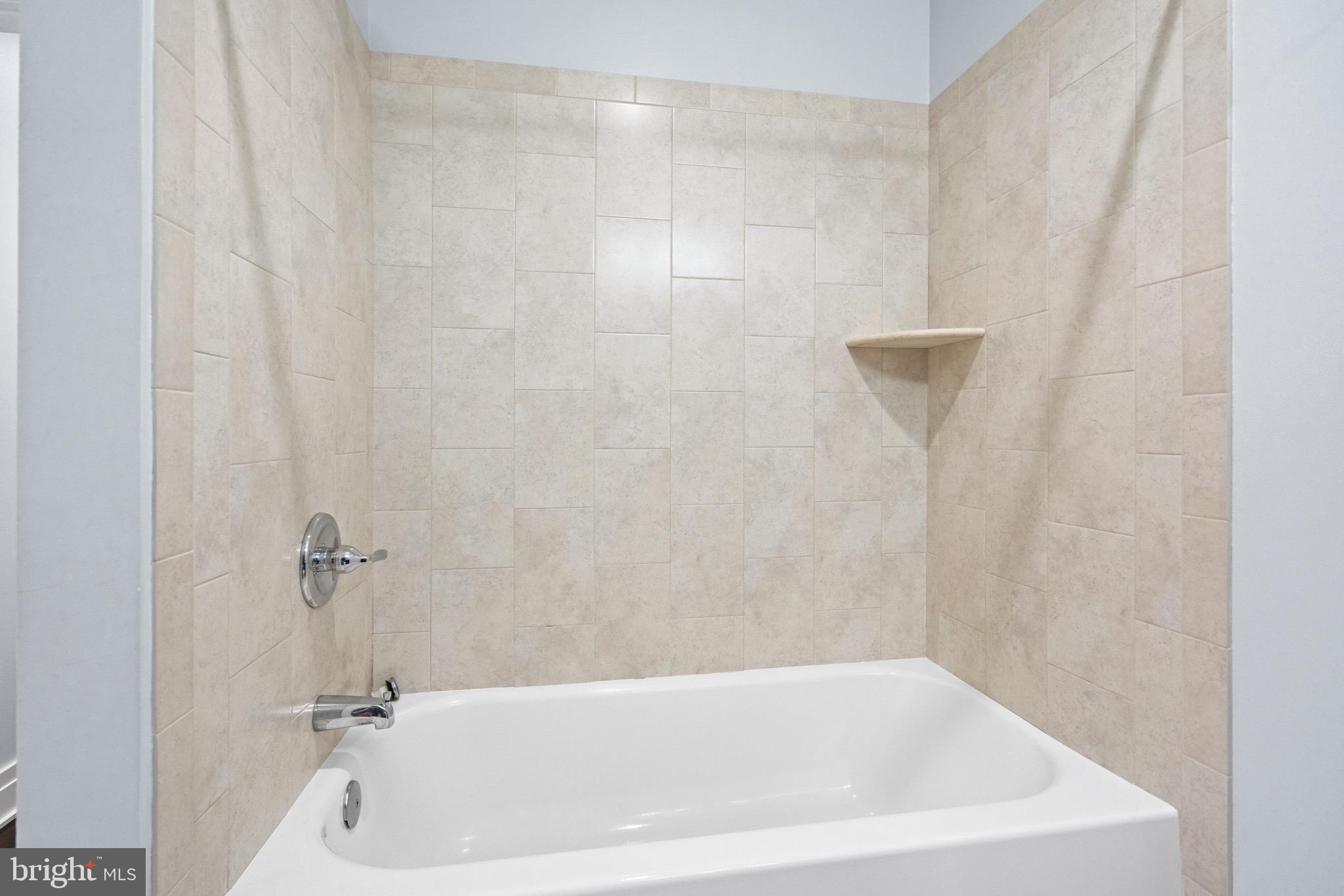 CHRISTOPHER COURT - Residential