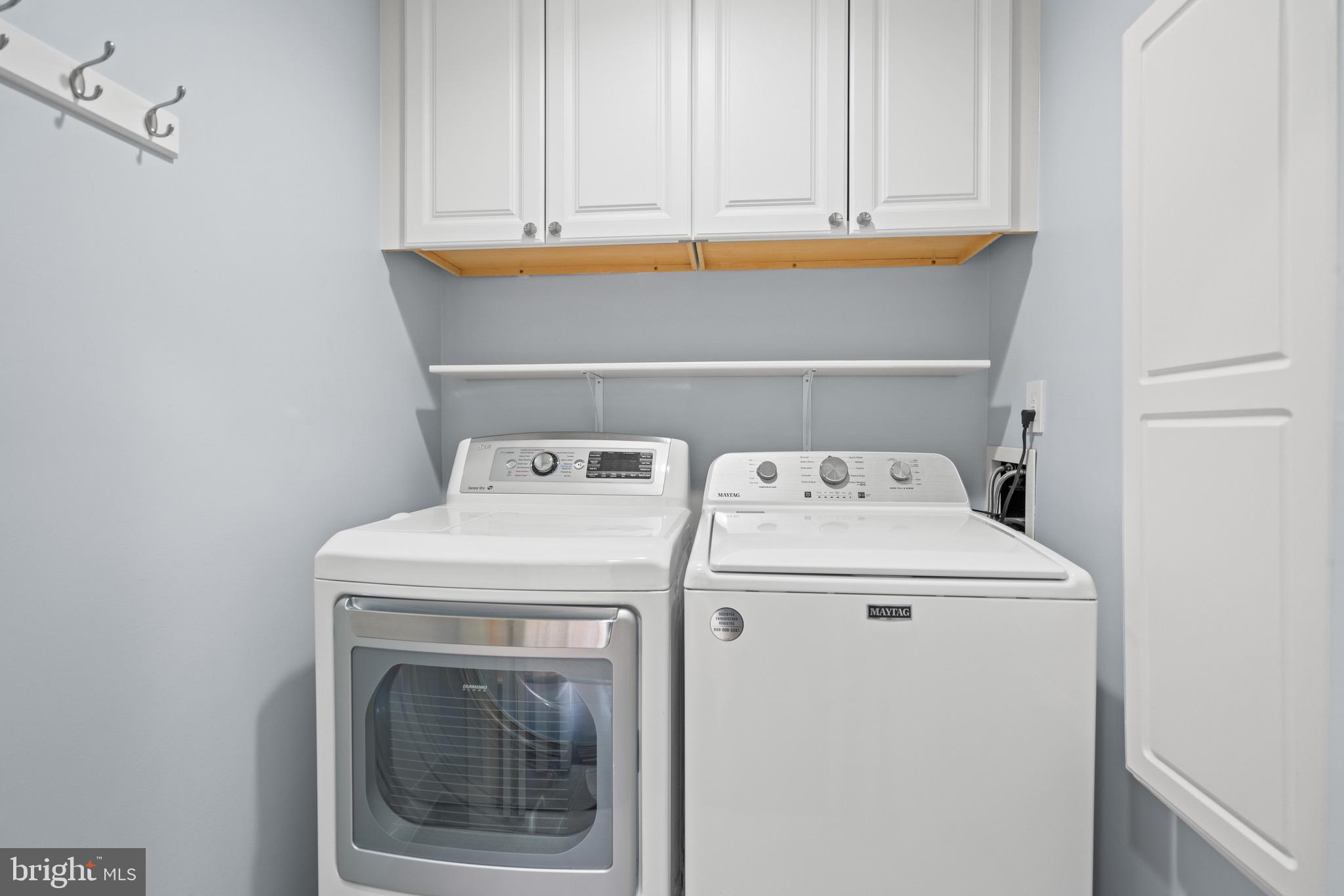 CHRISTOPHER COURT - Residential