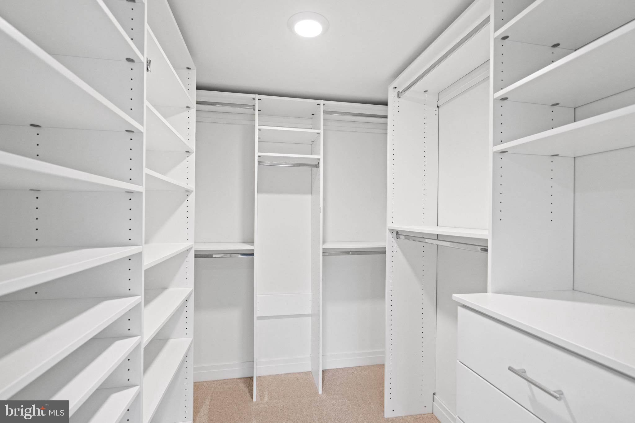 CHRISTOPHER COURT - Residential