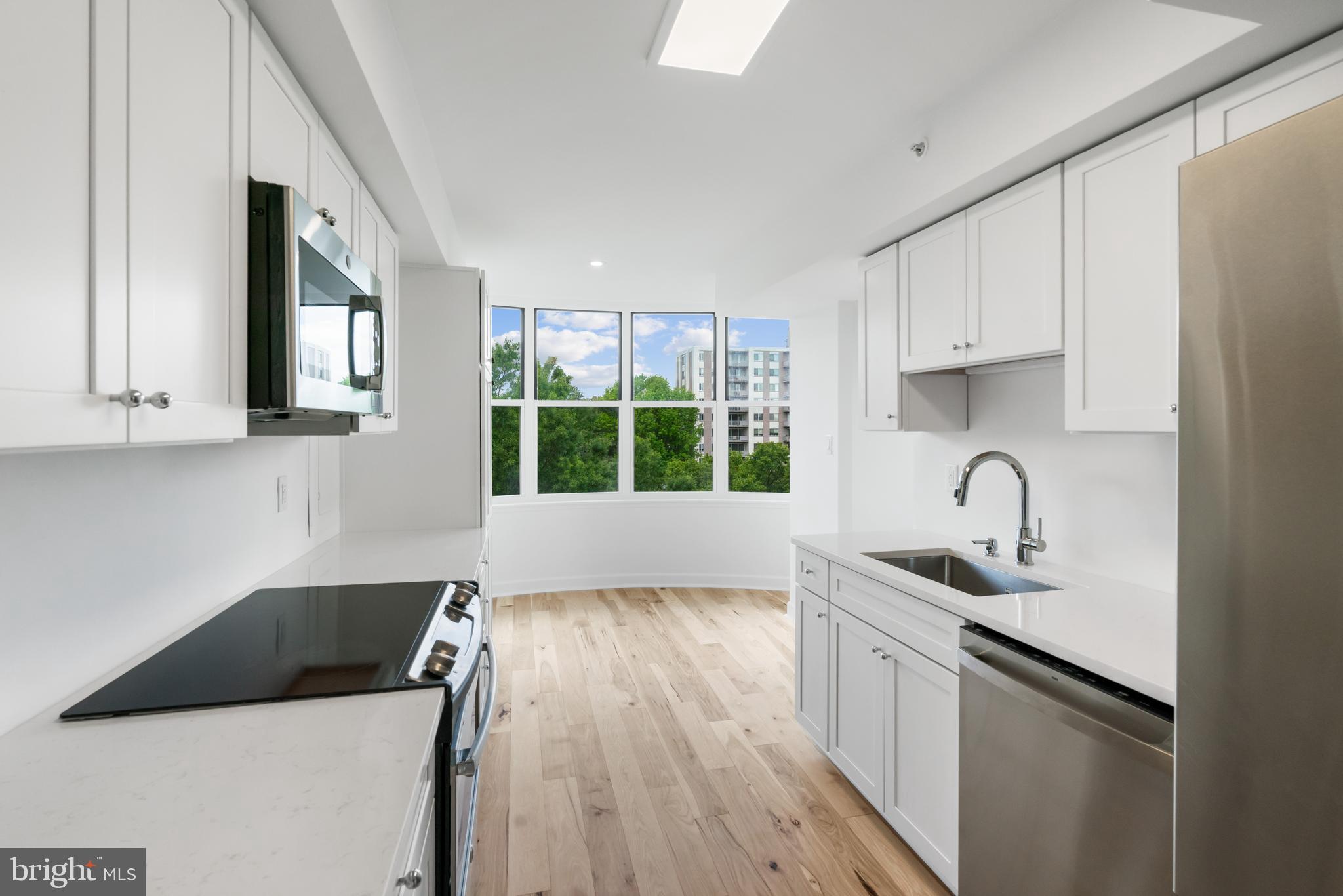 MADISON PARK CONDOMINIUMS - Residential