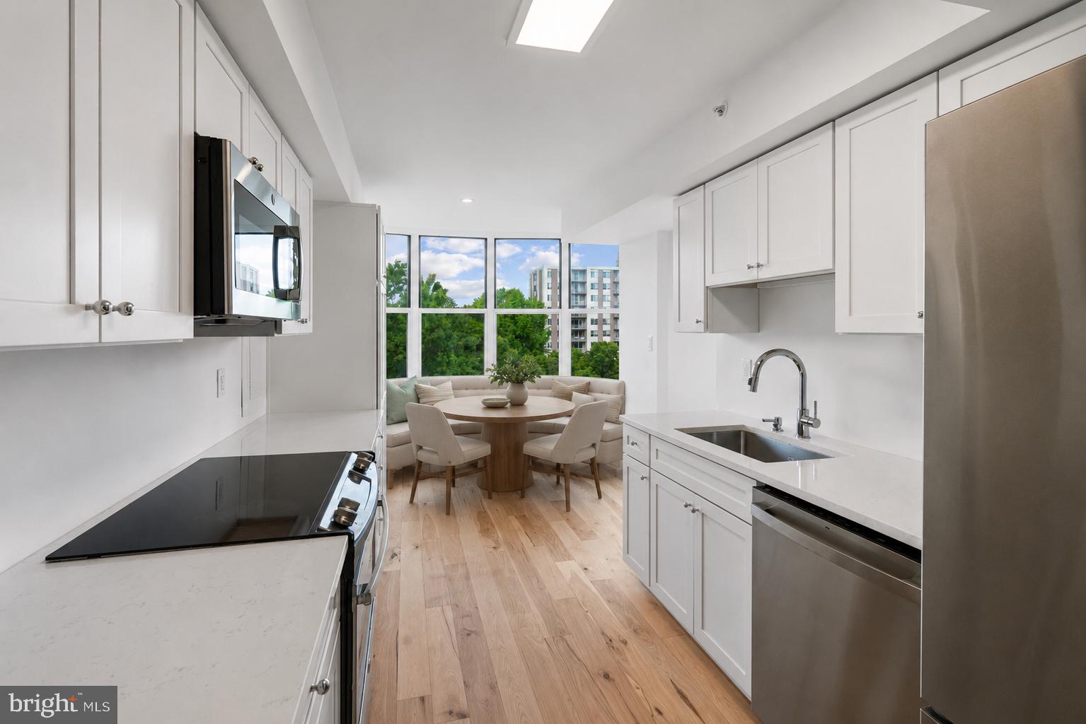 MADISON PARK CONDOMINIUMS - Residential