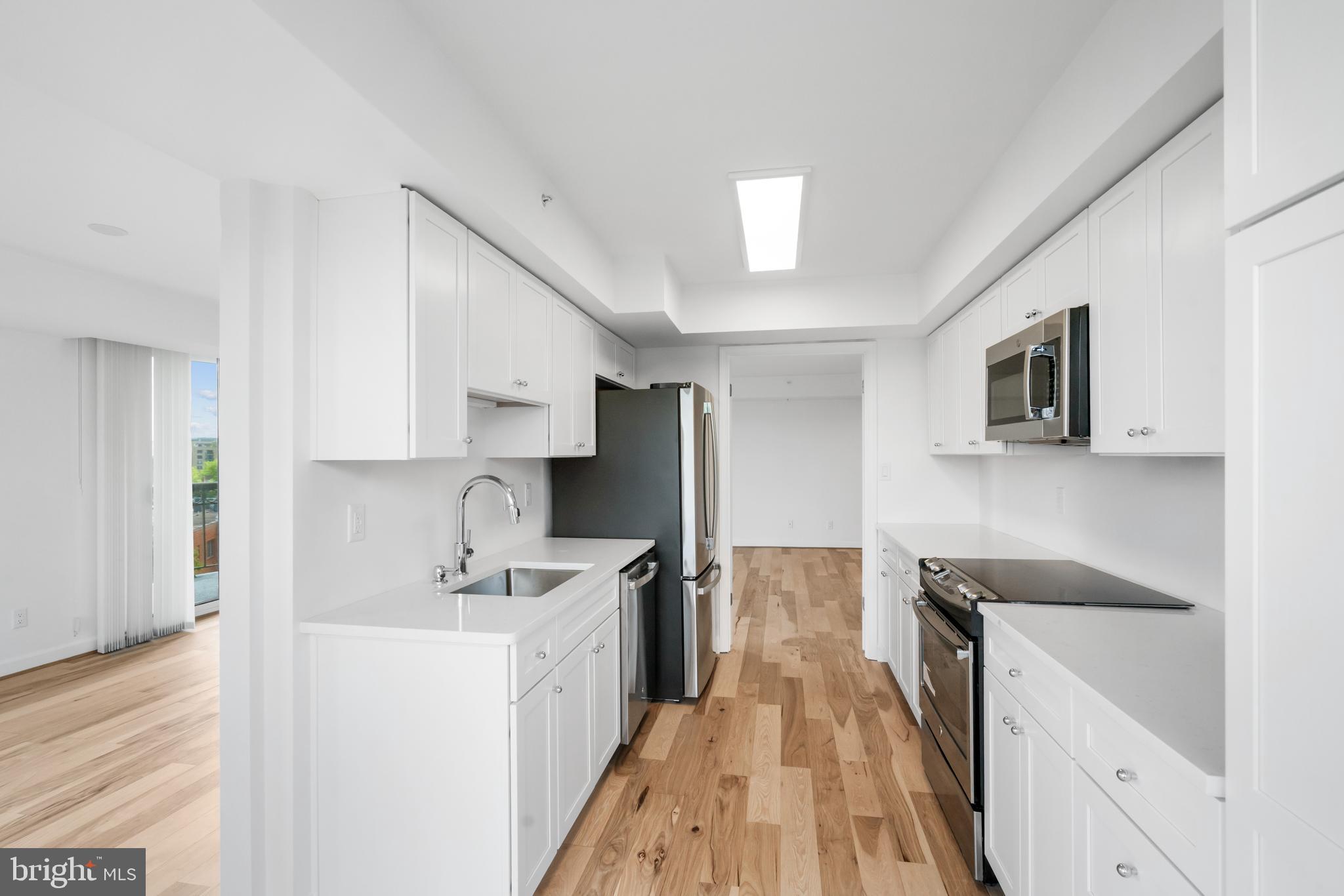 MADISON PARK CONDOMINIUMS - Residential