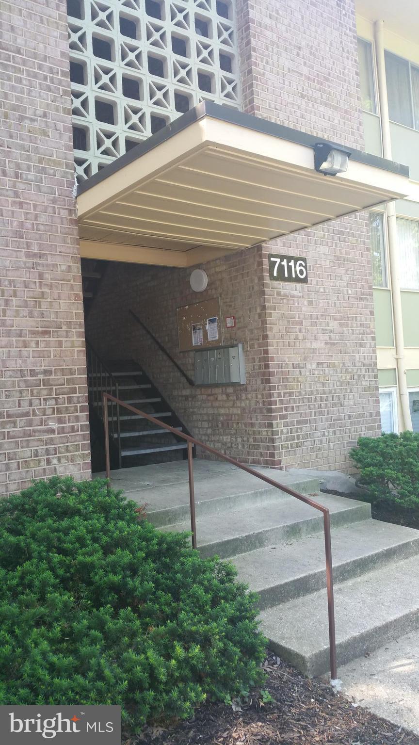 HOLLY HILL CONDOMINIUMS - Residential