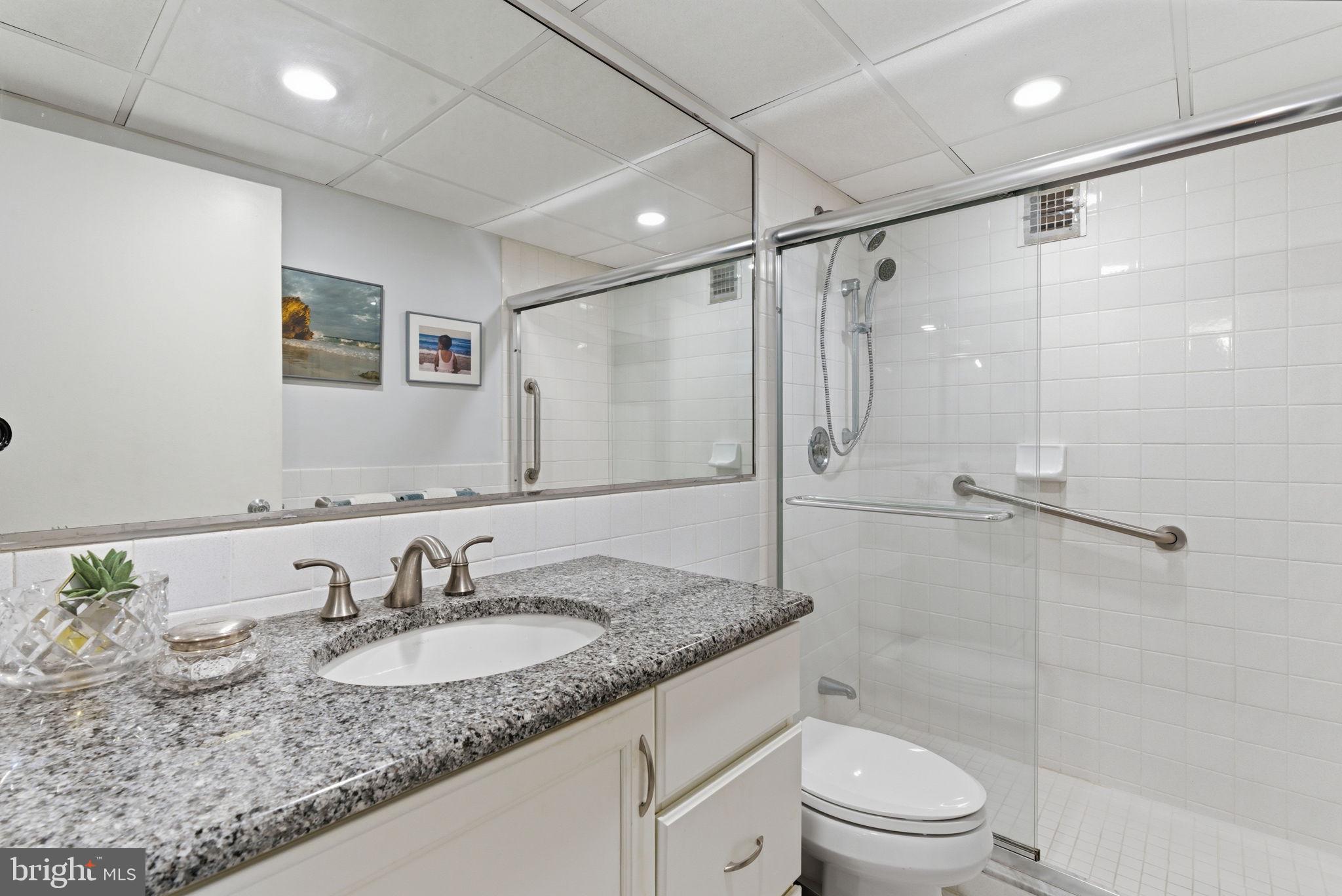 GREEN HILL - Residential