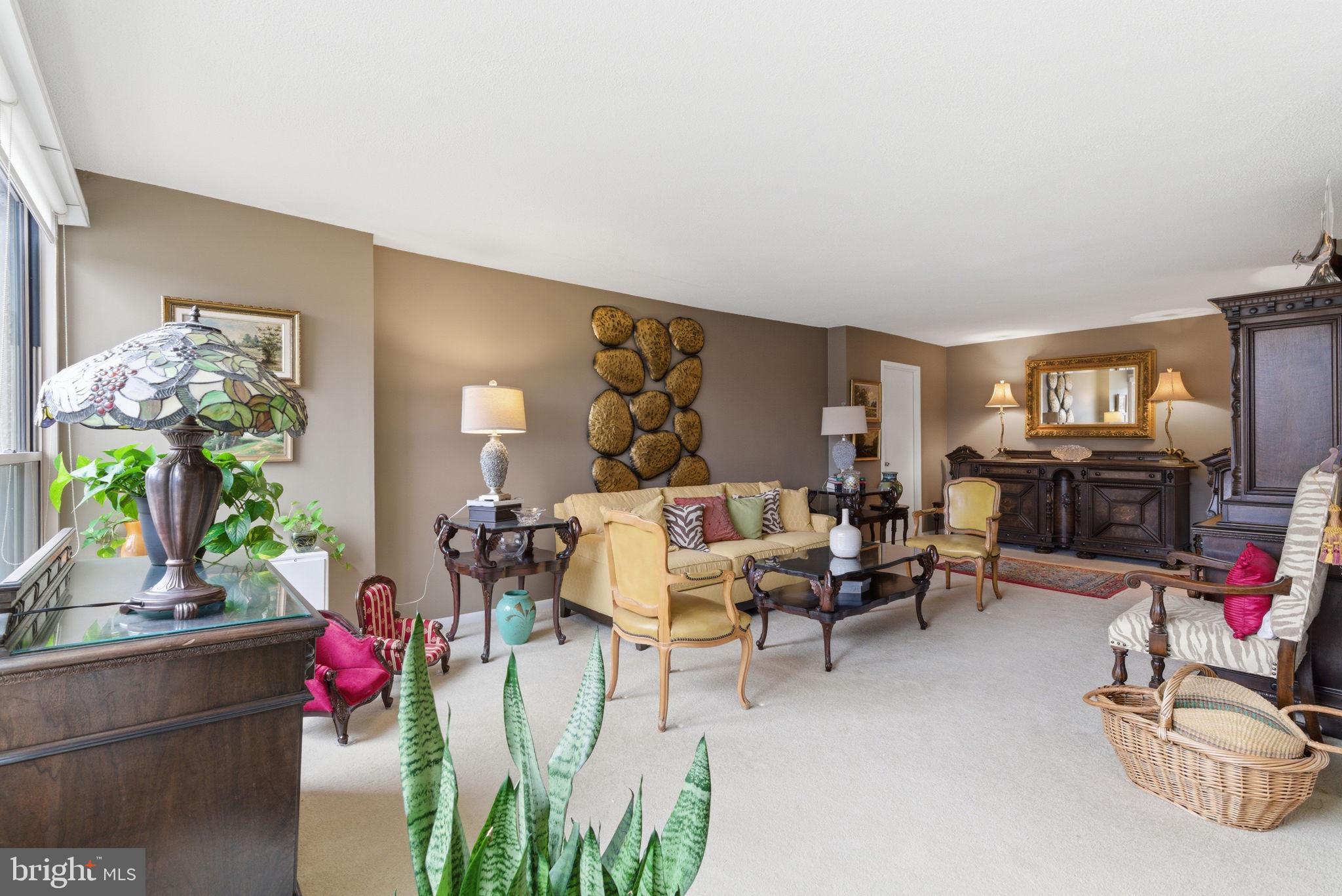 1001 CITY AVENUE EC704