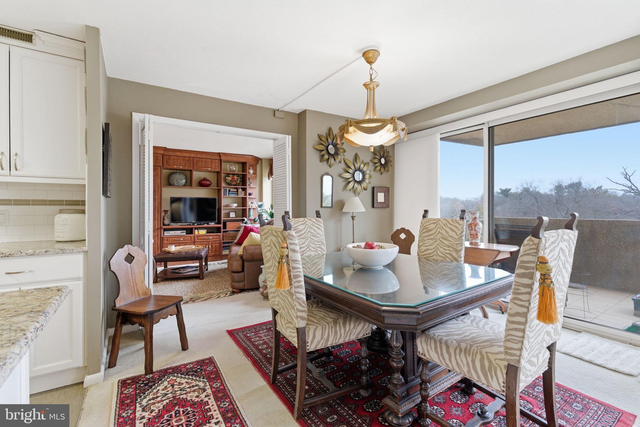 1001 CITY AVENUE EC704