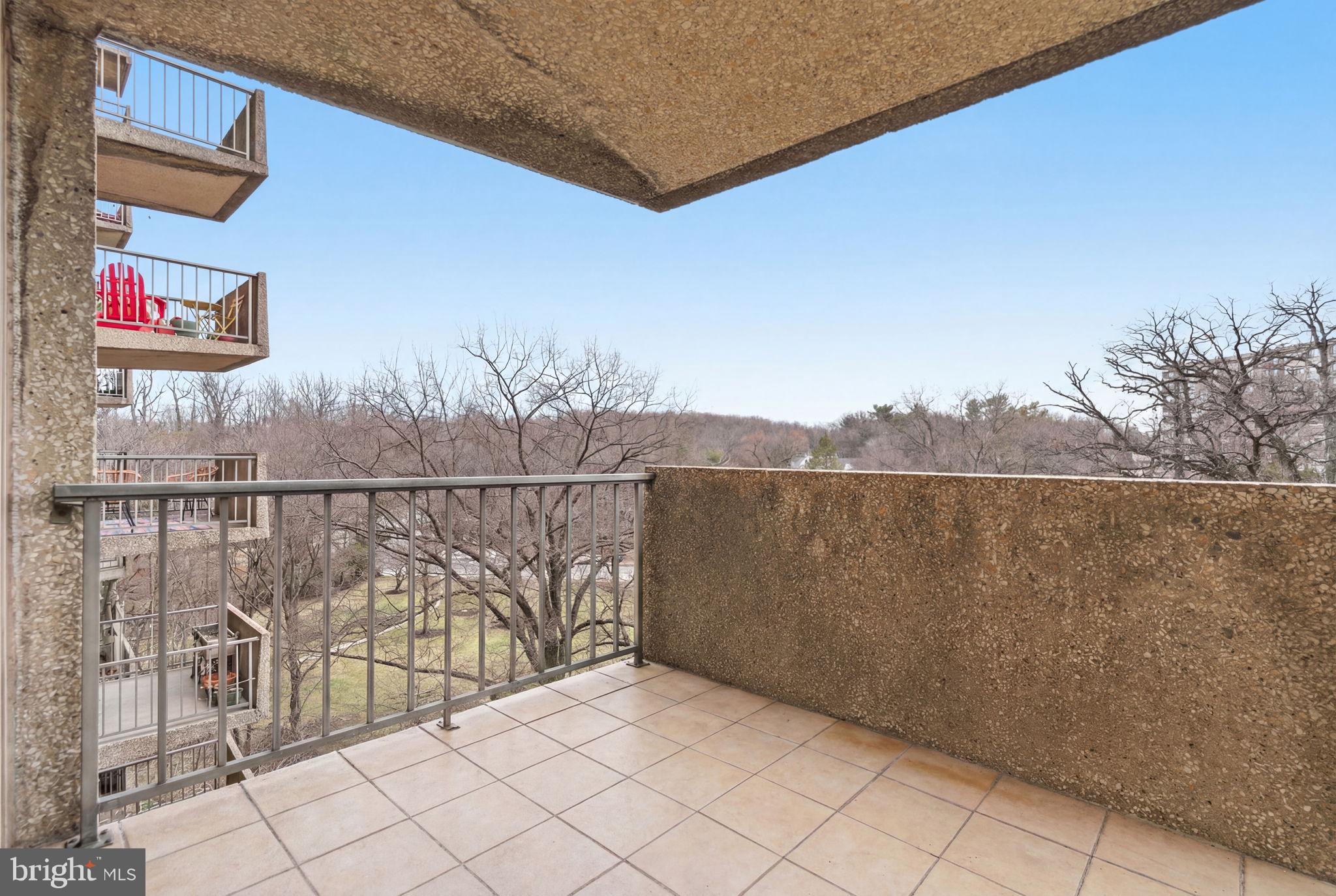 GREEN HILL - Residential