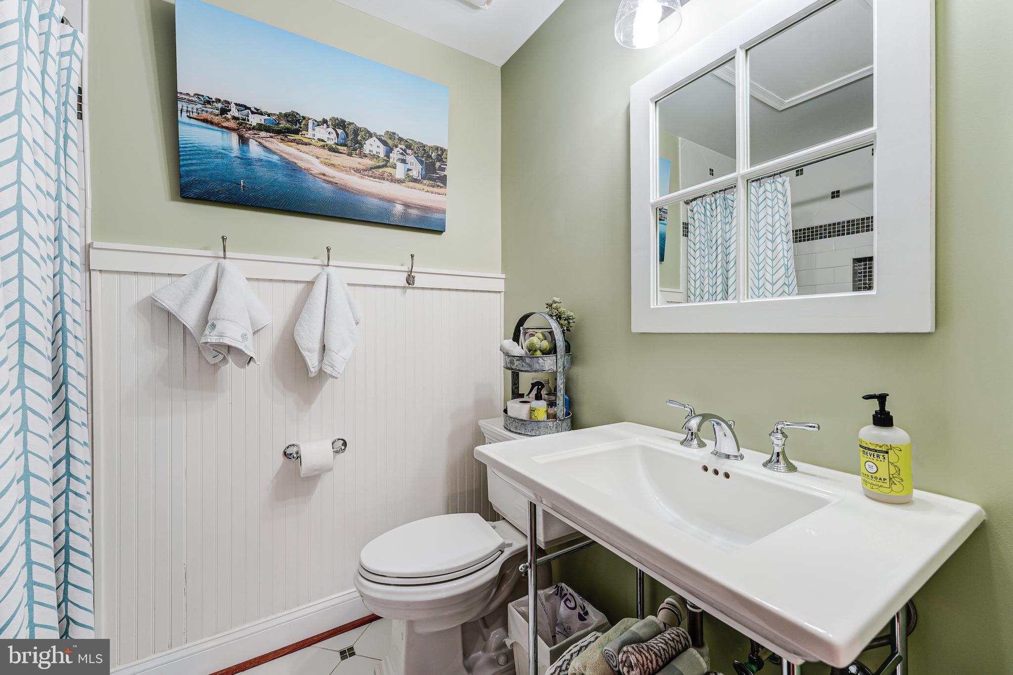 VILLAGE OF CLOPPERS MILL - Residential