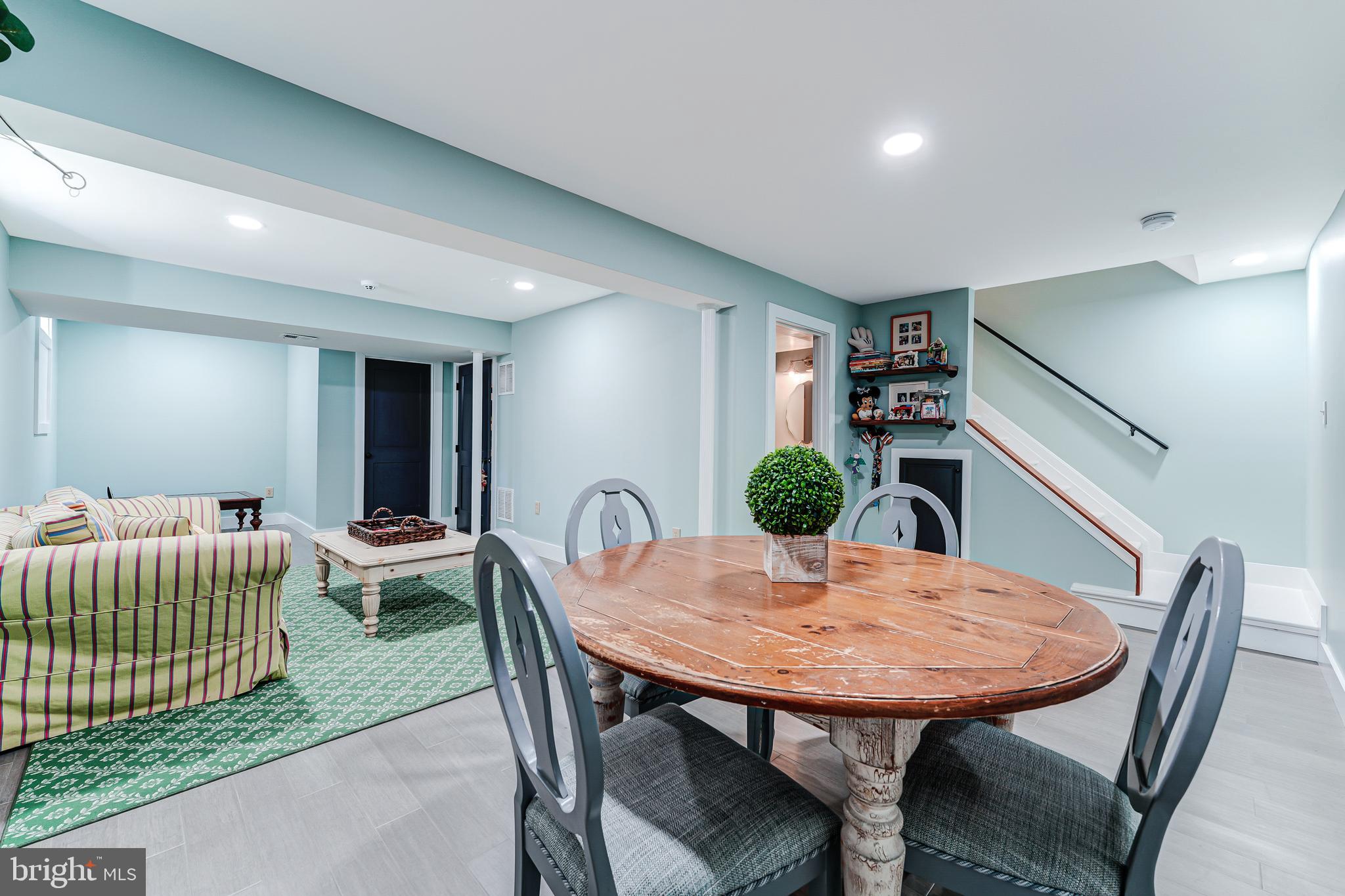 VILLAGE OF CLOPPERS MILL - Residential