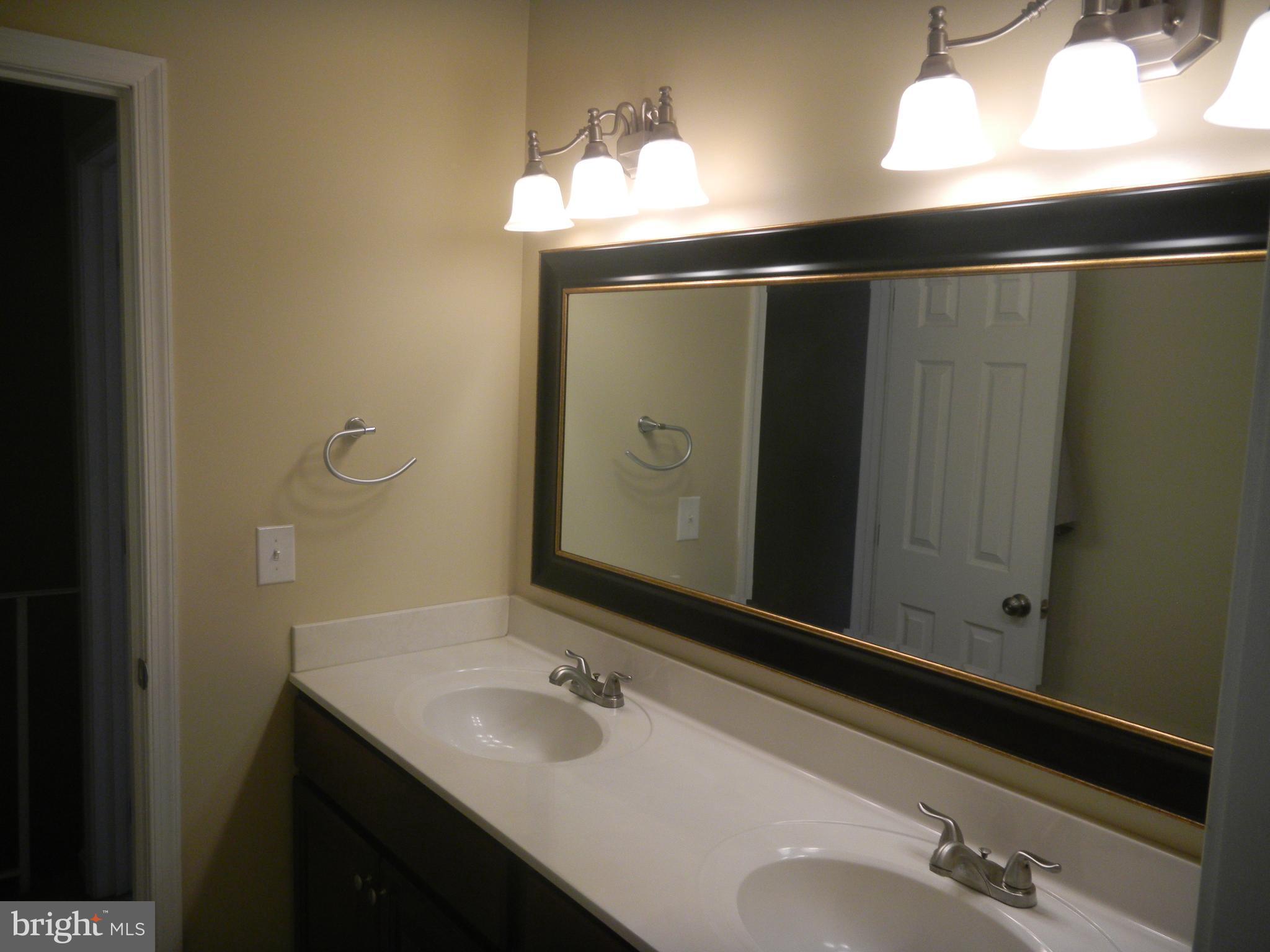 TANGLEWOOD TOWNHOMES SUB - Residential