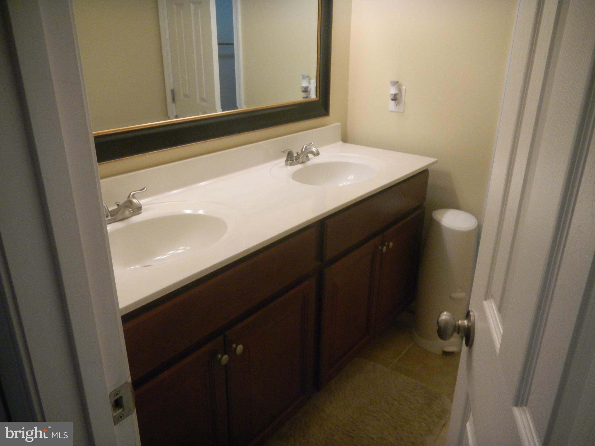 TANGLEWOOD TOWNHOMES SUB - Residential