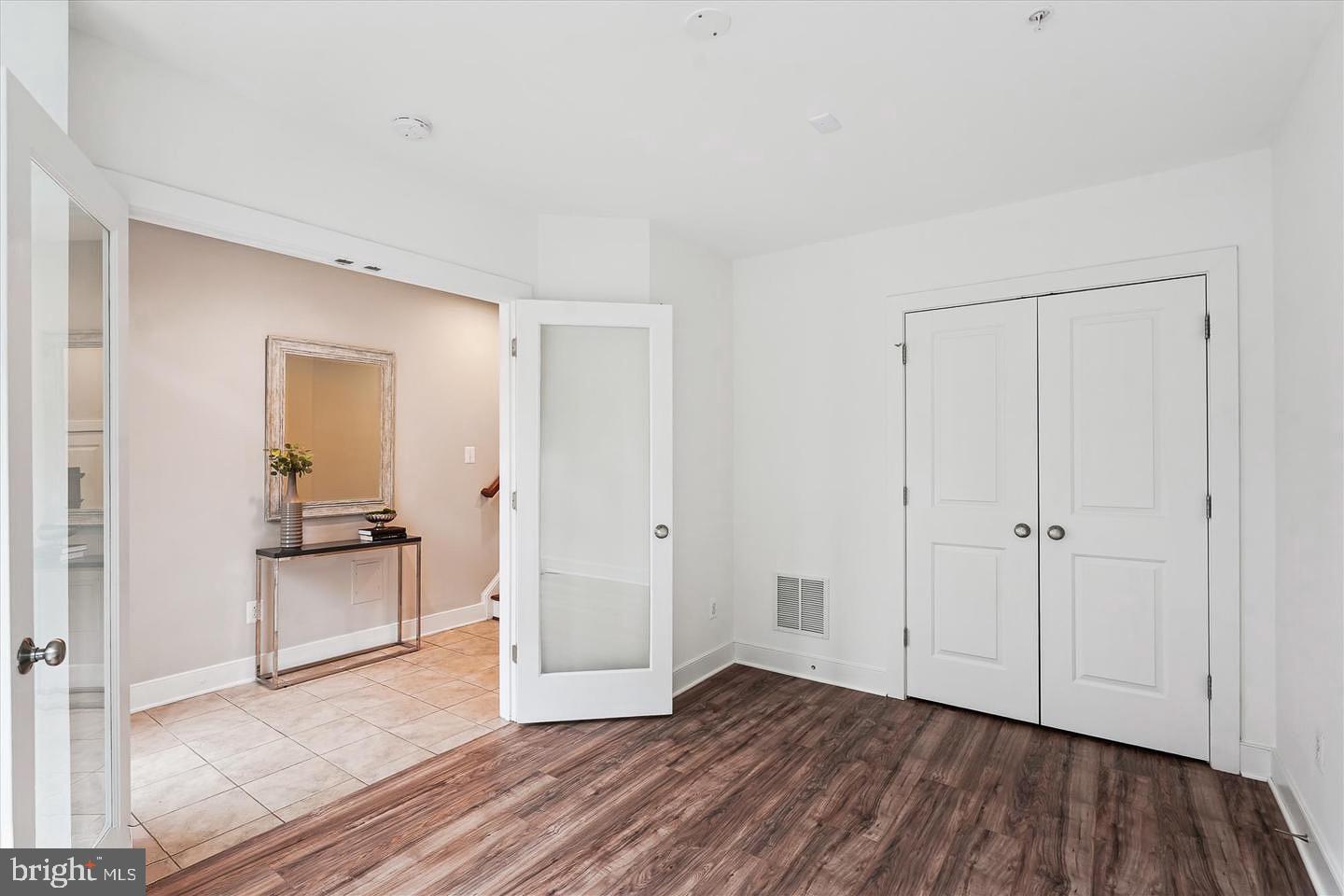 MOSAIC AT MERRIFIELD - Residential Lease