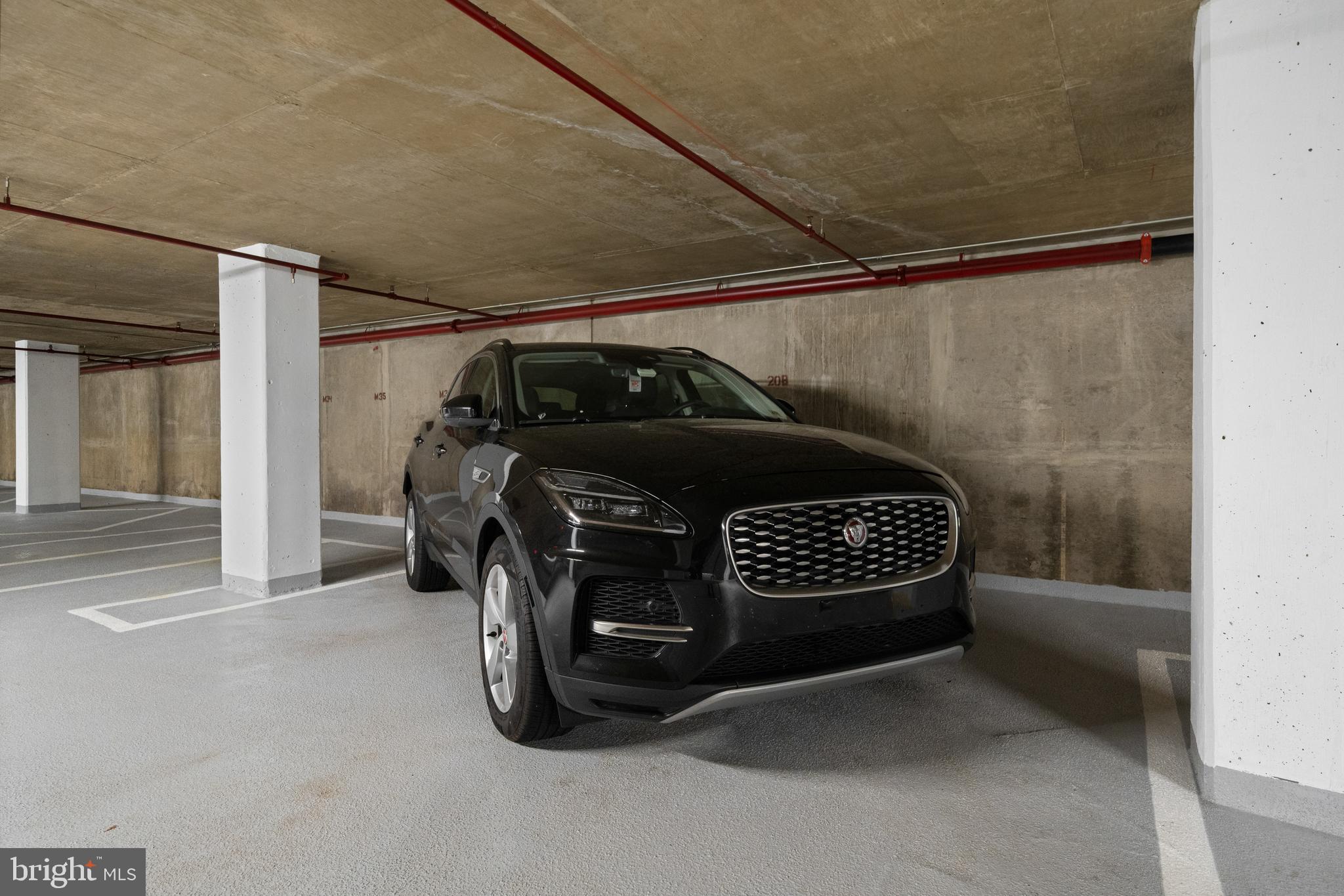 WINDSOR PLAZA - Residential