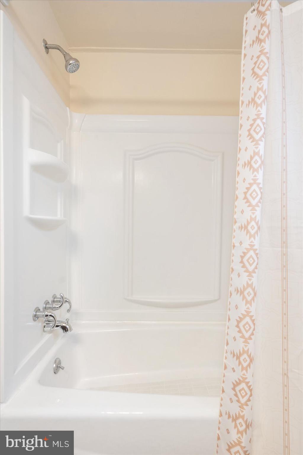 EASTWOOD HEIGHTS - Residential