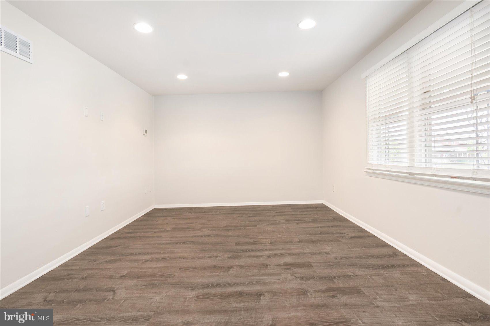 EASTWOOD HEIGHTS - Residential