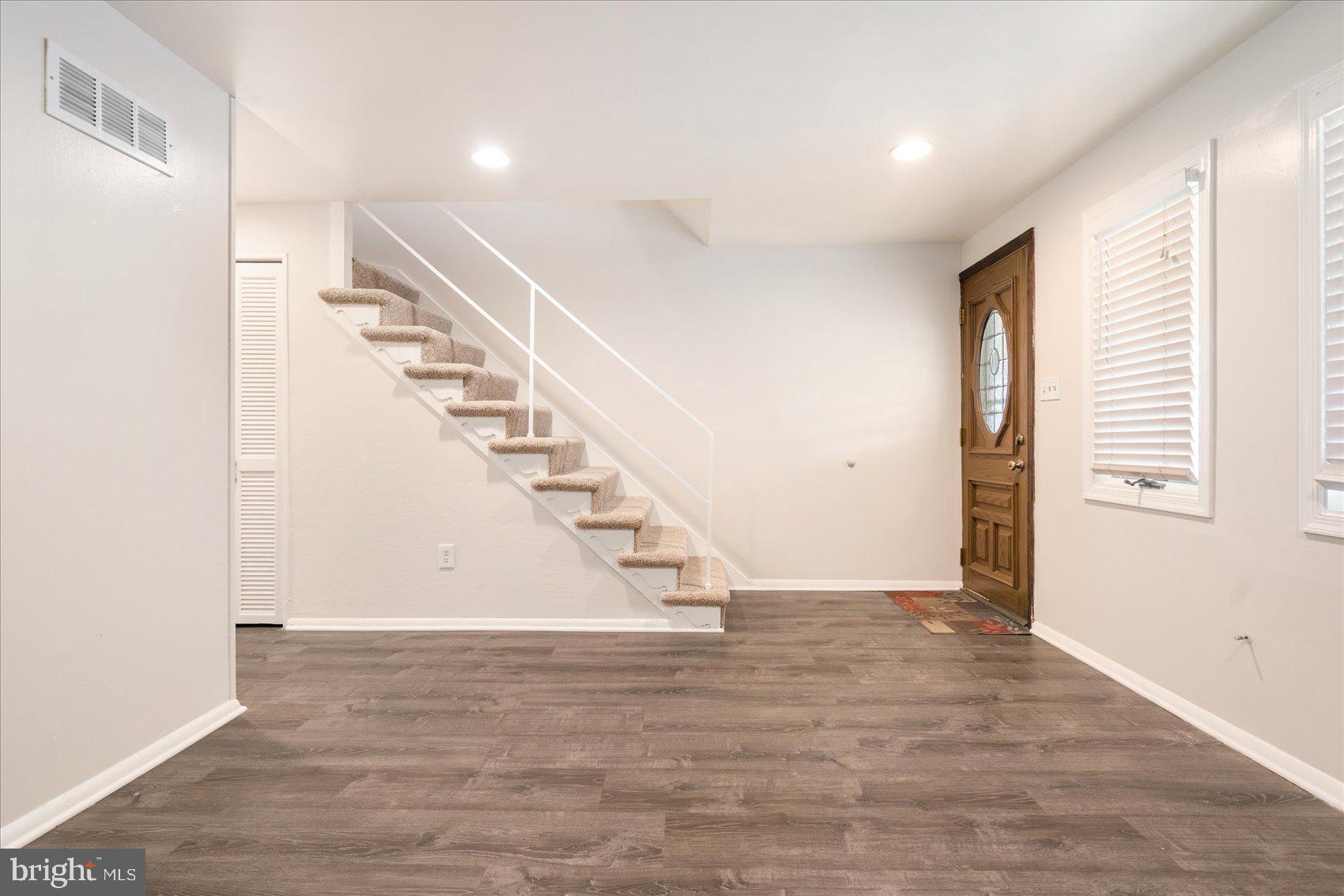 EASTWOOD HEIGHTS - Residential