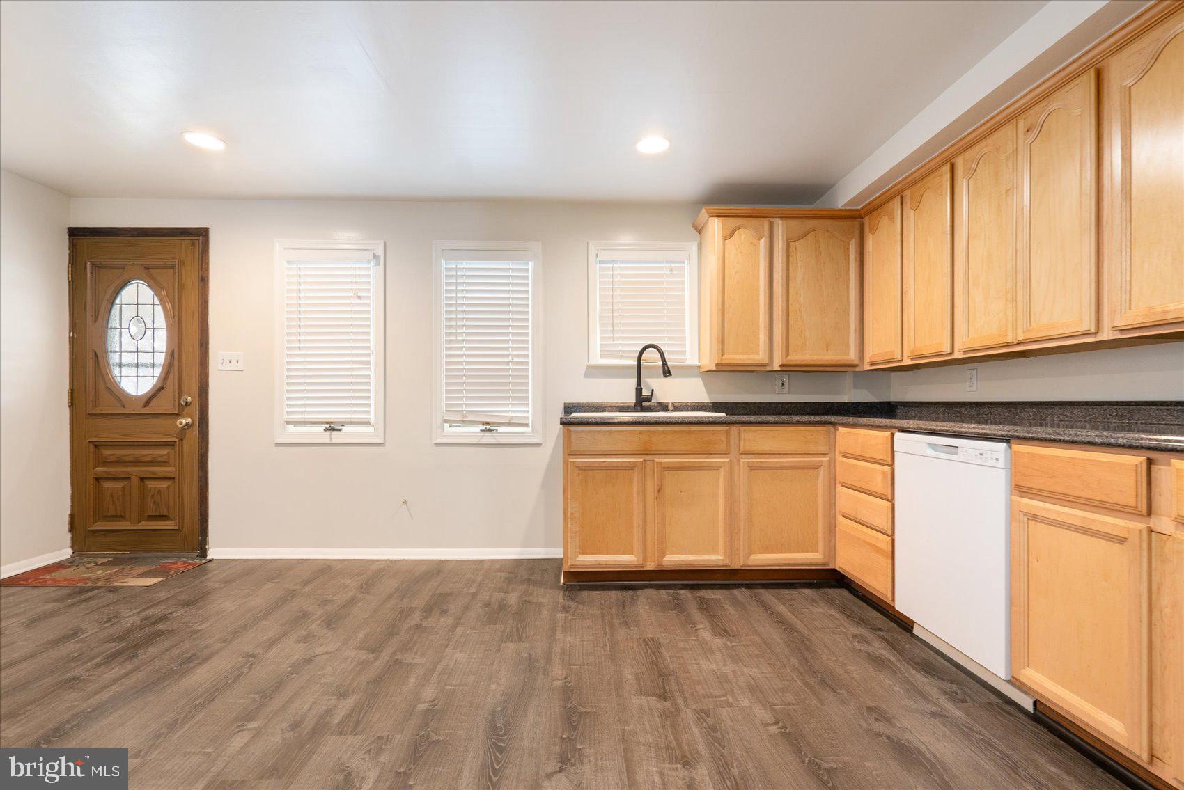 EASTWOOD HEIGHTS - Residential