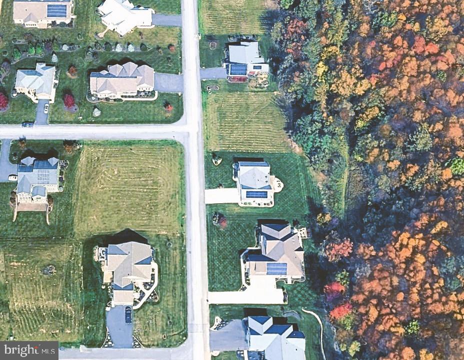 PENN NATIONAL GOLF COURSE COMMUNITY - Land