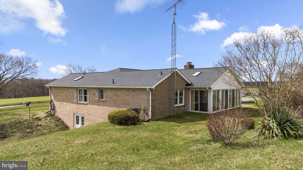 Photo of 9224 Ball Road, IJAMSVILLE, MD 21754 (MLS # MDFR2074684)