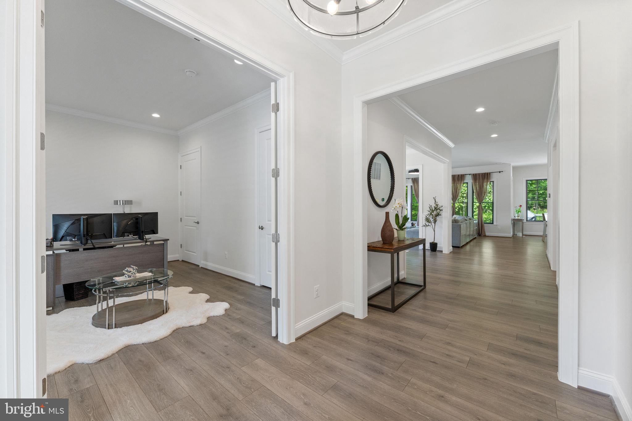 MANTUA HILLS - Residential