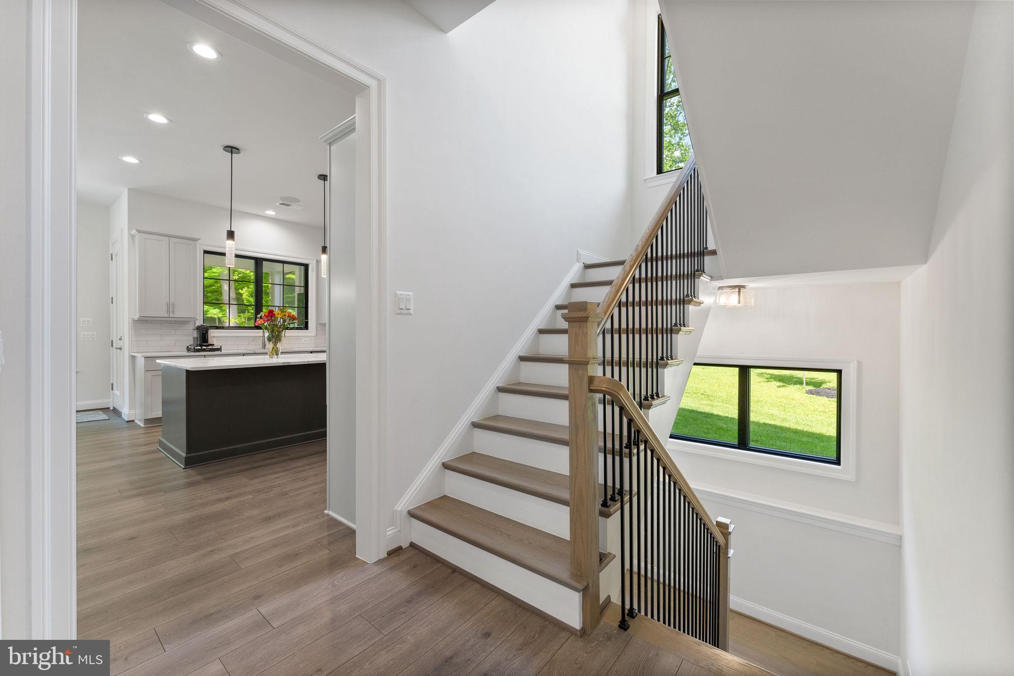 MANTUA HILLS - Residential