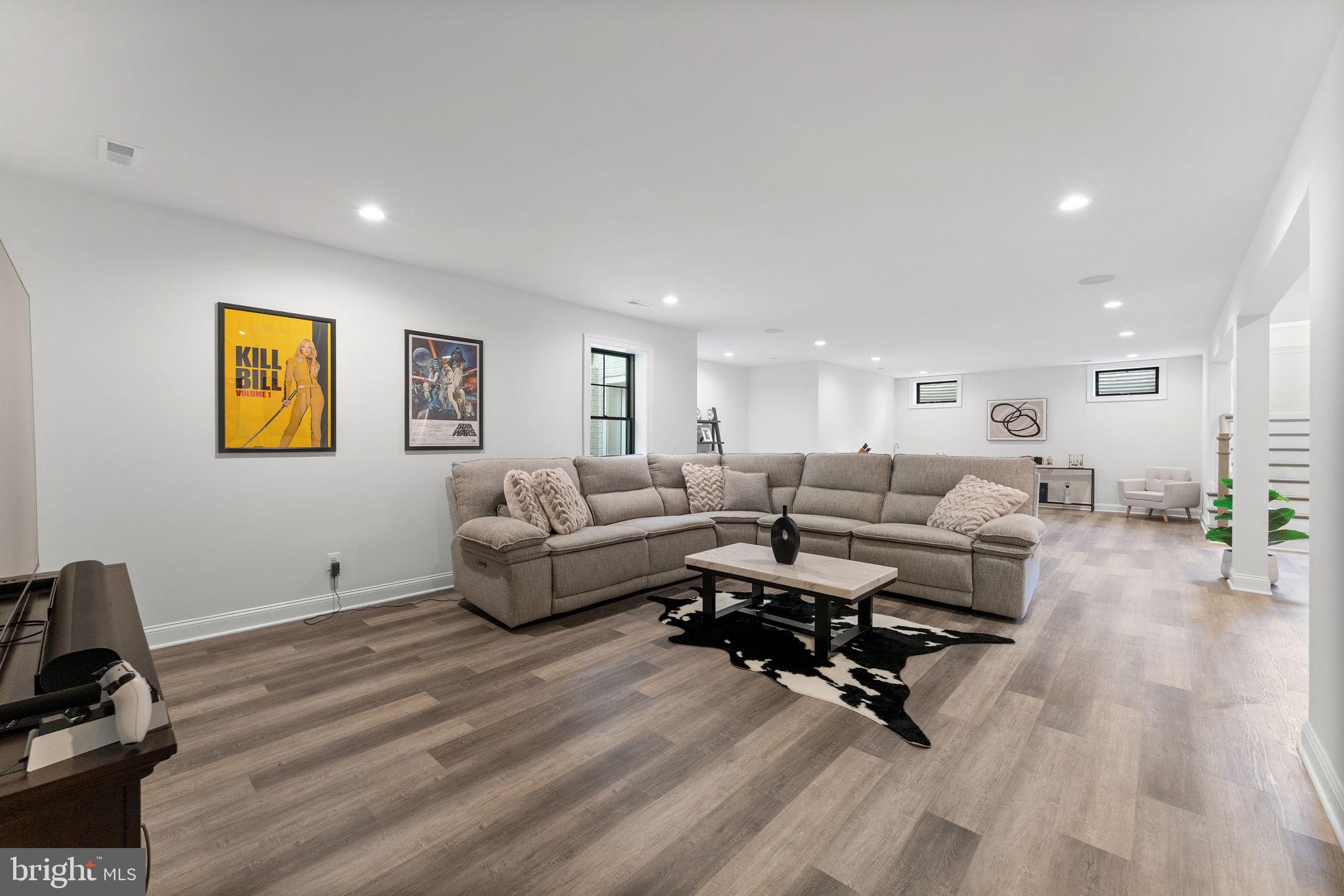 MANTUA HILLS - Residential