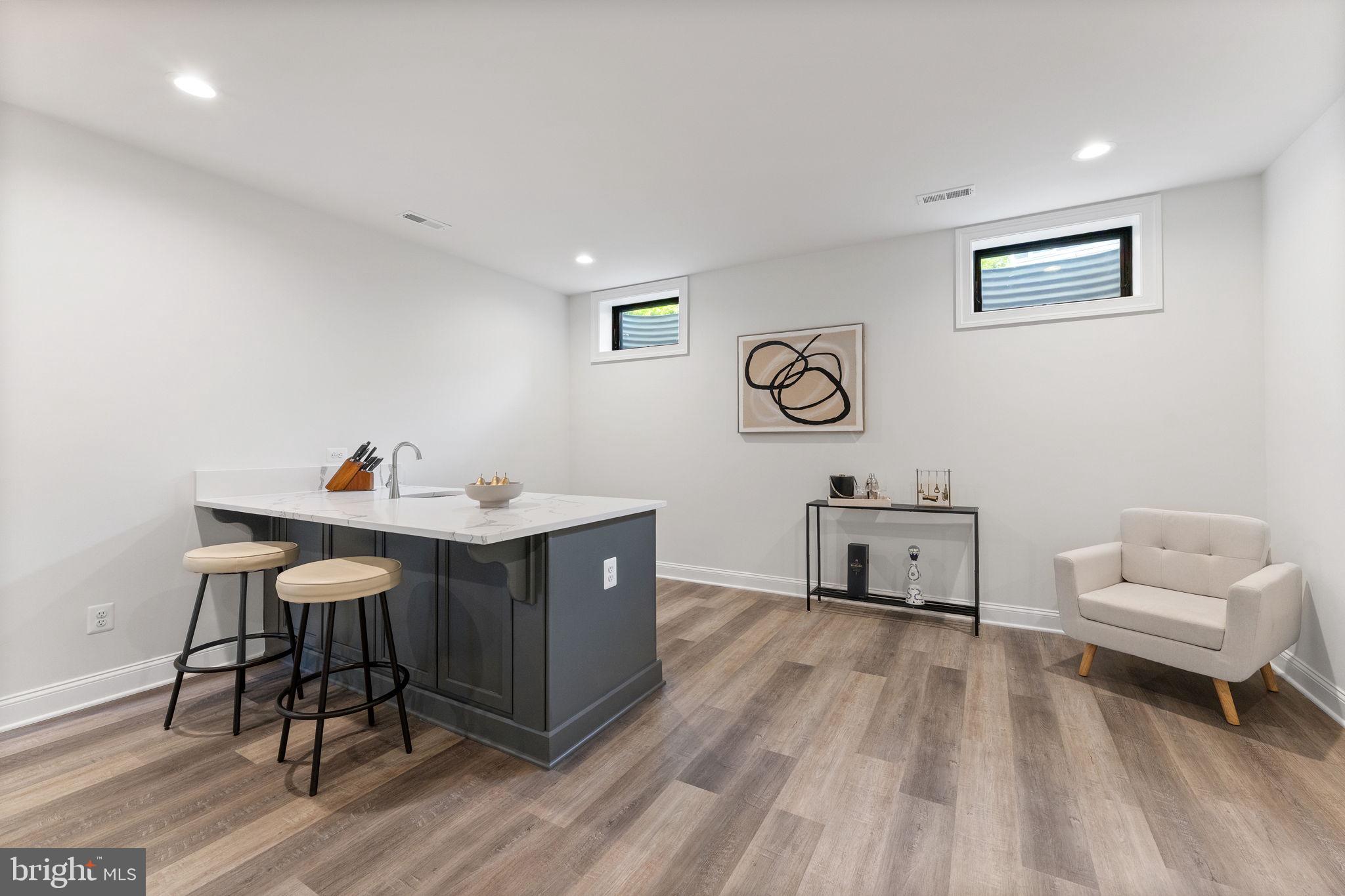 MANTUA HILLS - Residential