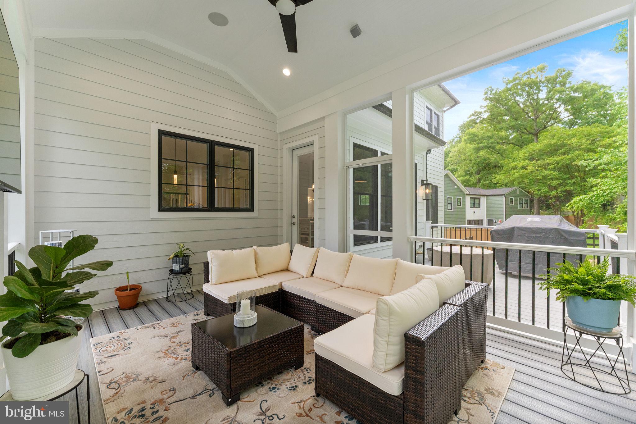MANTUA HILLS - Residential