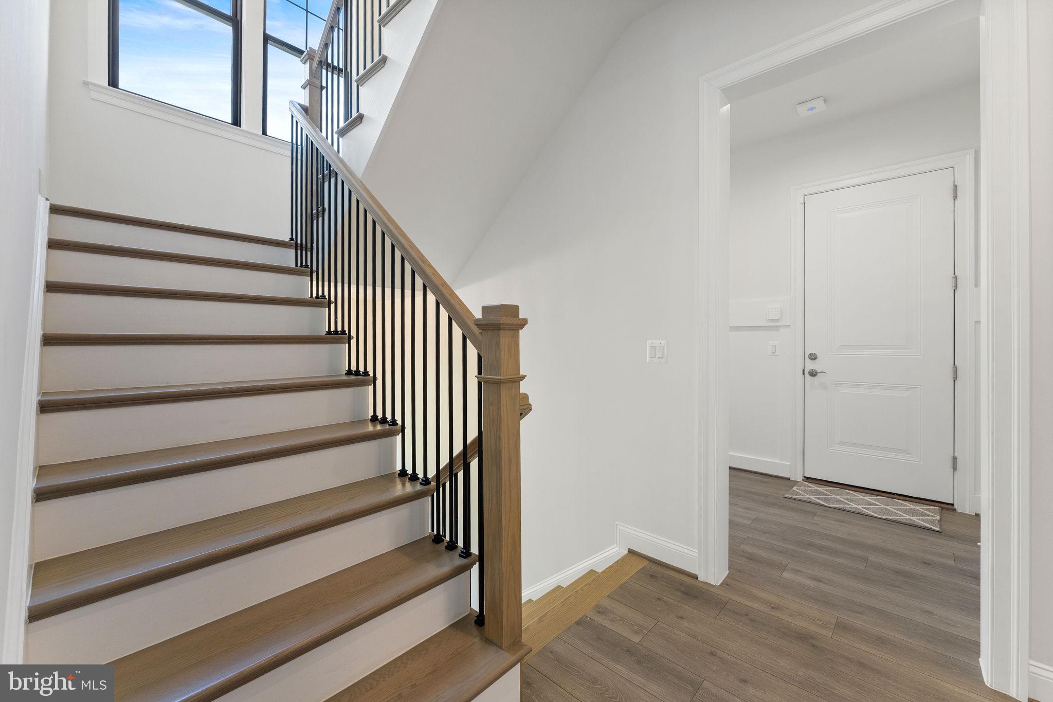 MANTUA HILLS - Residential