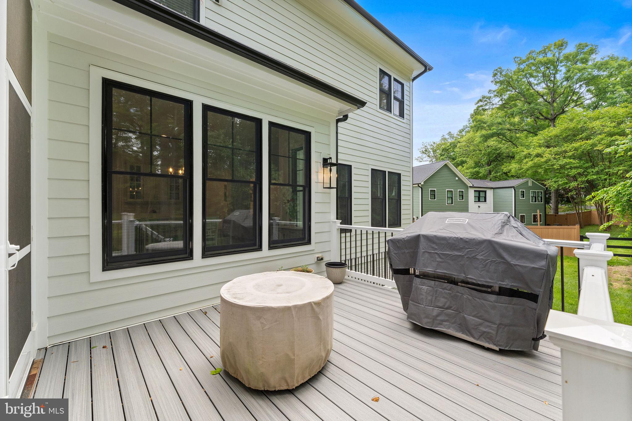 MANTUA HILLS - Residential