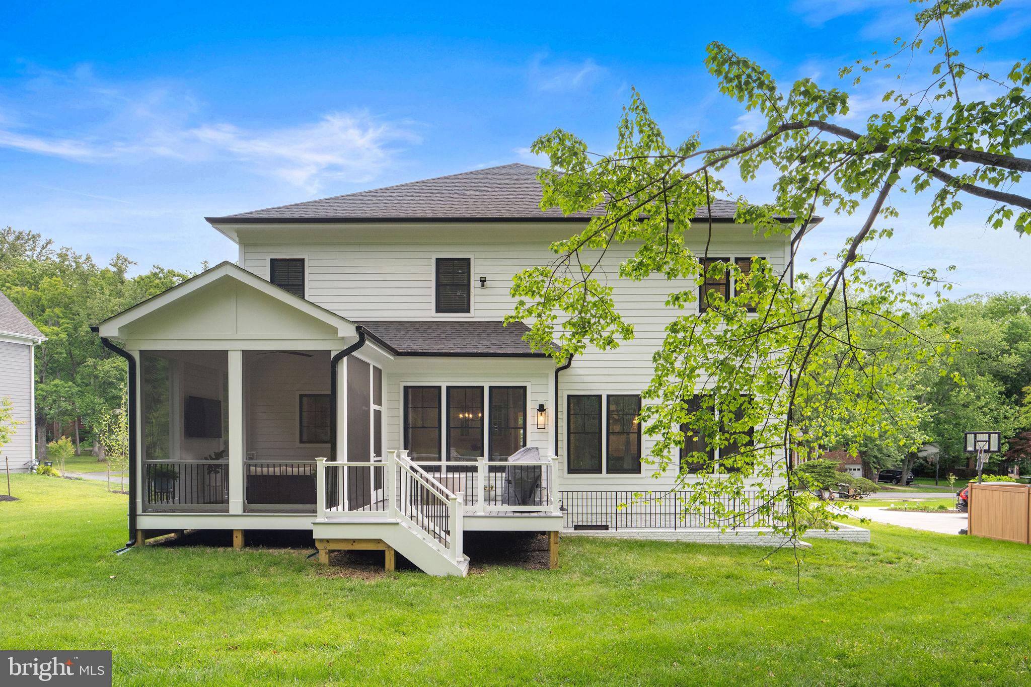MANTUA HILLS - Residential
