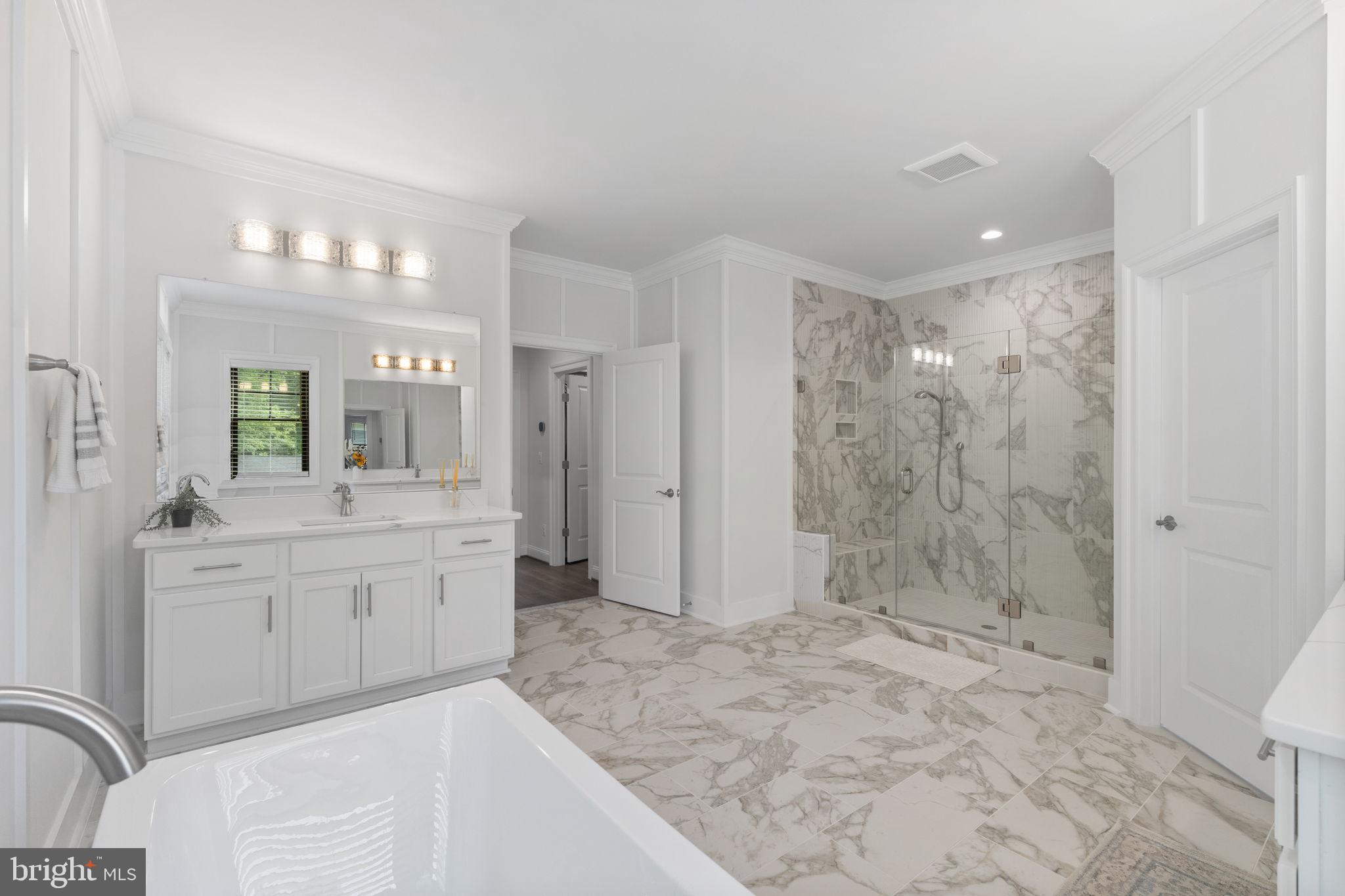 MANTUA HILLS - Residential
