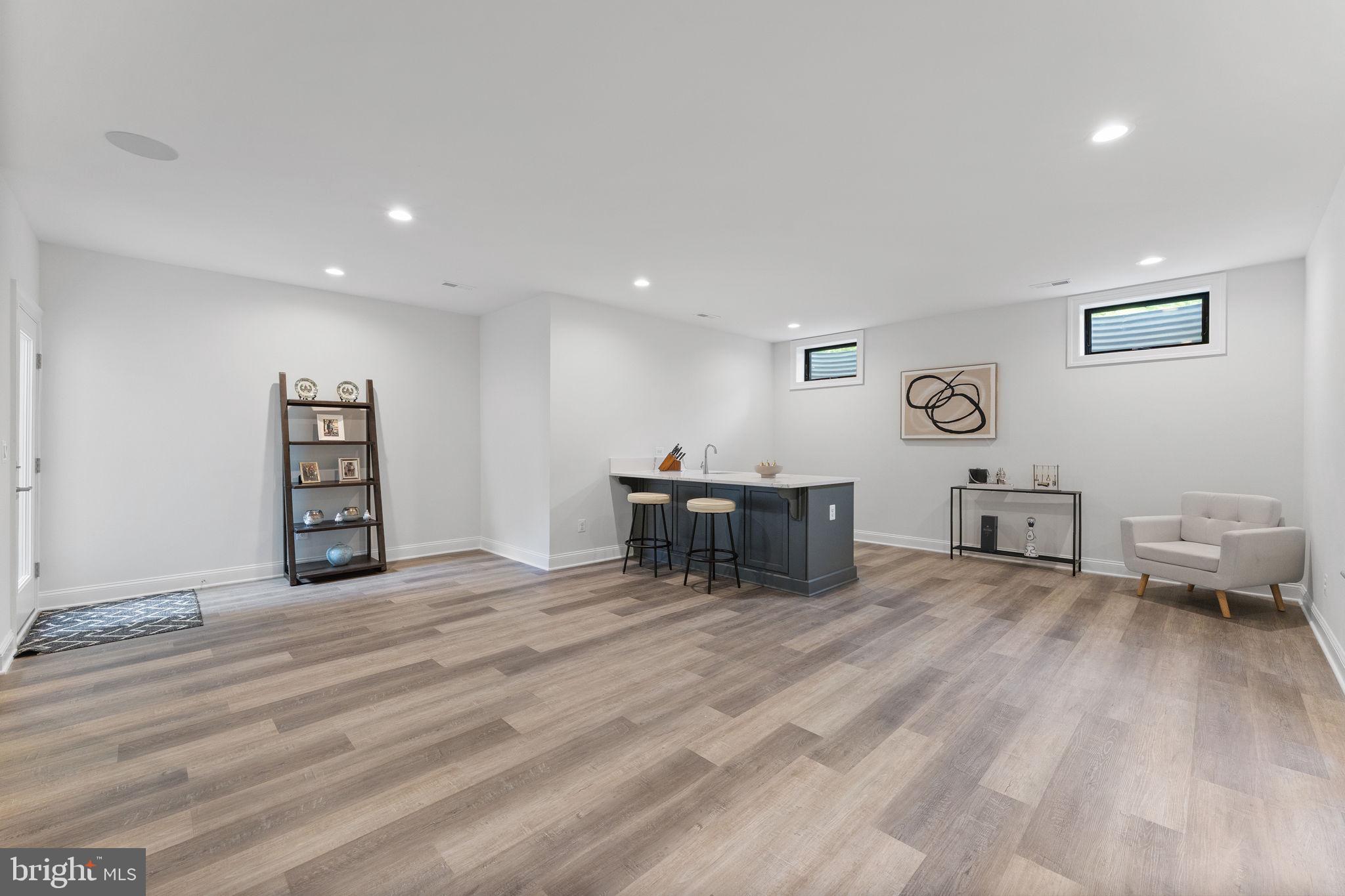MANTUA HILLS - Residential