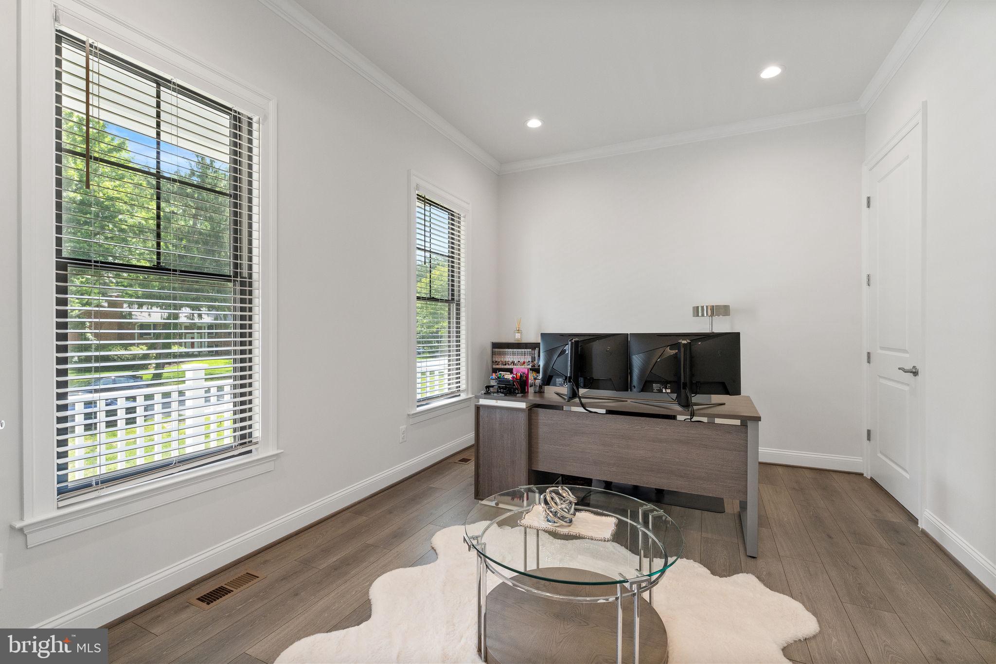 MANTUA HILLS - Residential