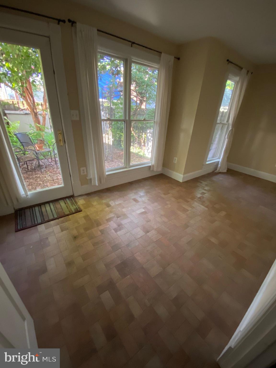 CARRIAGE WORKS - Residential Lease