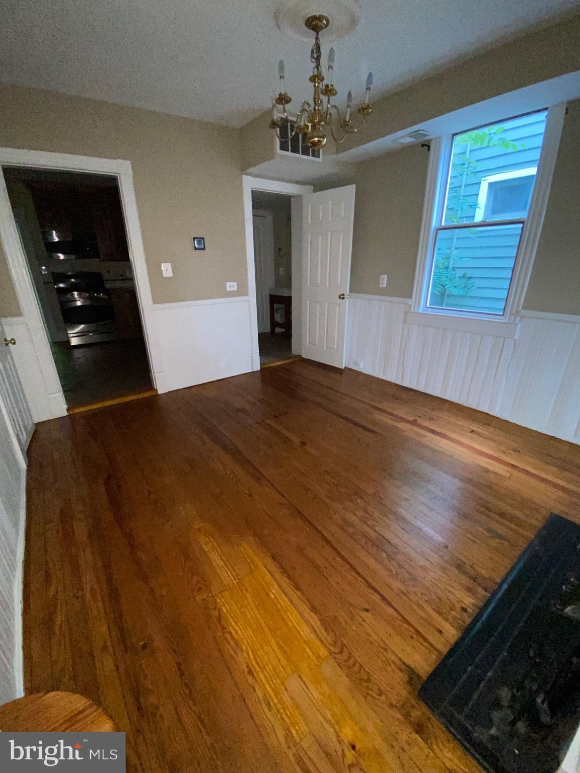 CARRIAGE WORKS - Residential Lease