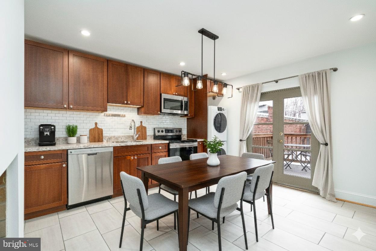 FAIRMOUNT - Residential