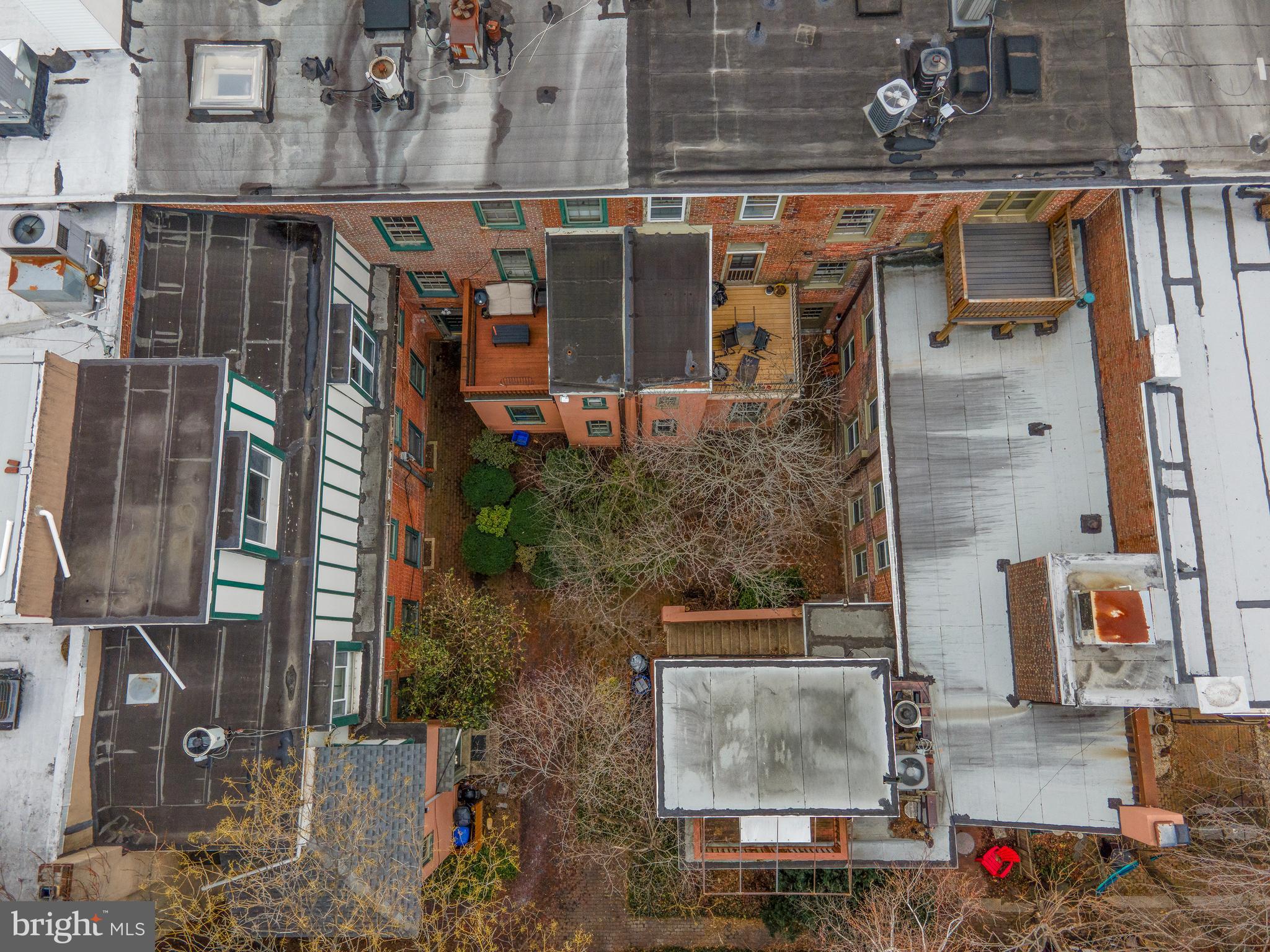 FAIRMOUNT - Residential